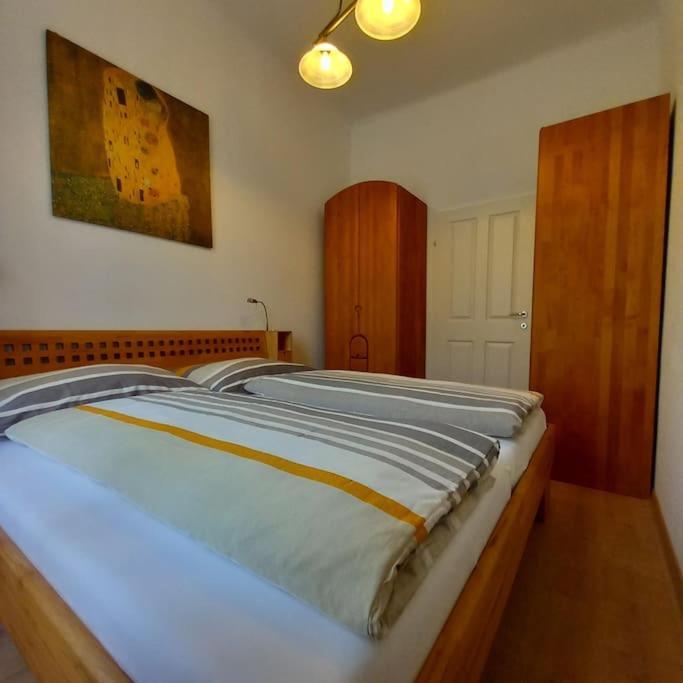 Altbauwohnung Neu Saniert - Fuer Familien Geeignet * Vienna