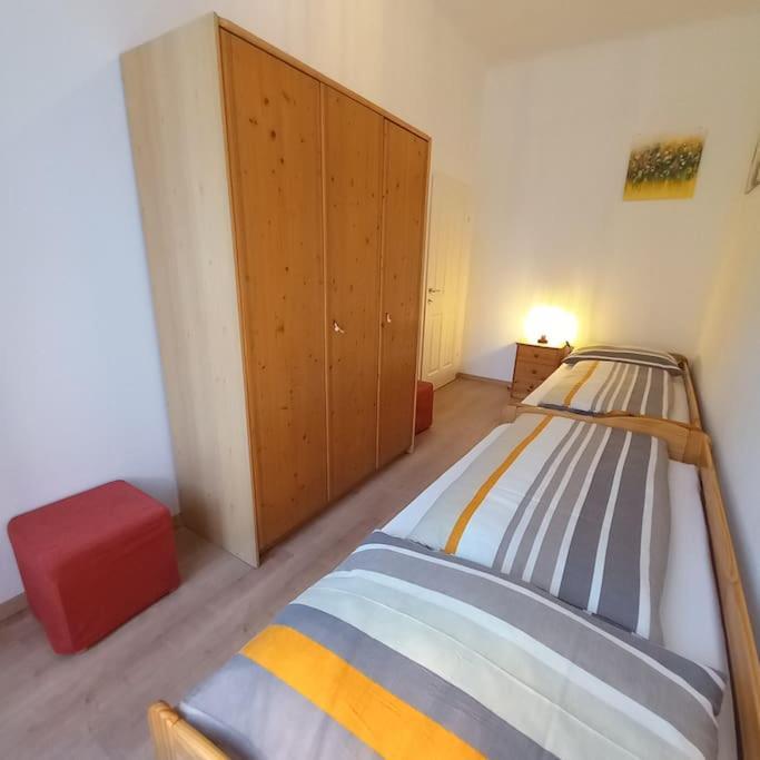 Apartment Altbauwohnung Neu Saniert - Fuer Familien Geeignet