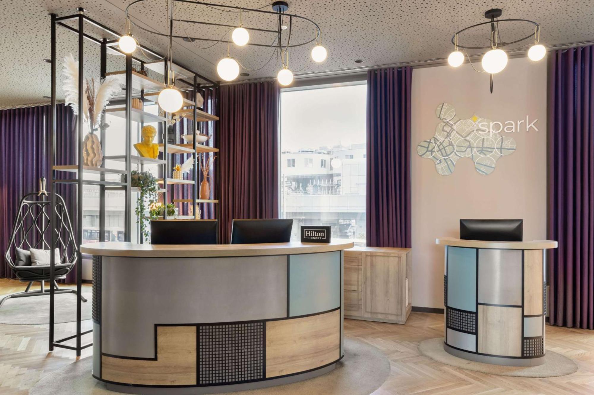 Spark By Hilton Donaustadt Hotel 4*