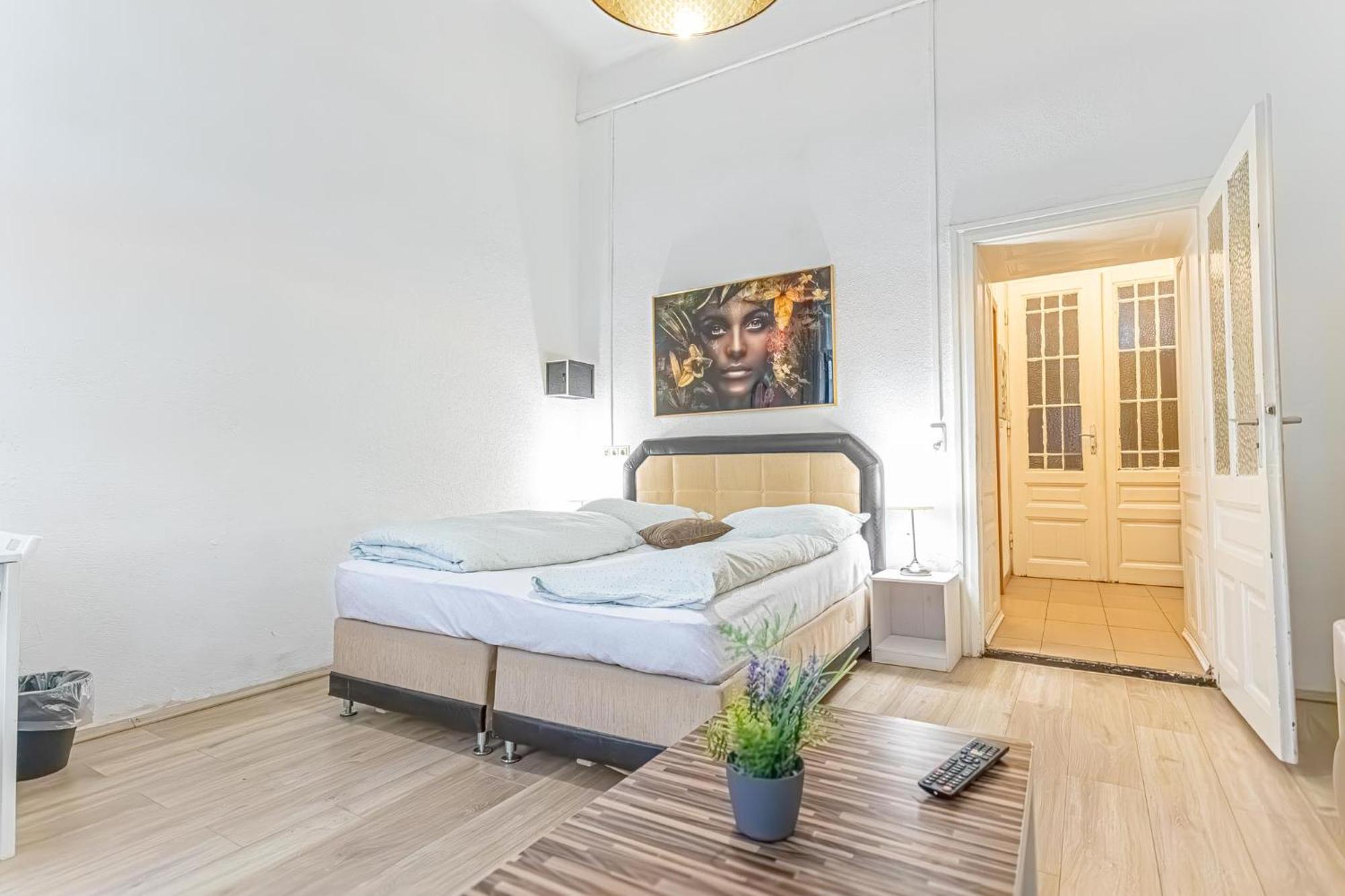 Apartamento Chic Apartment- Suitable For Longstays Near Matzleinsforferplatz *