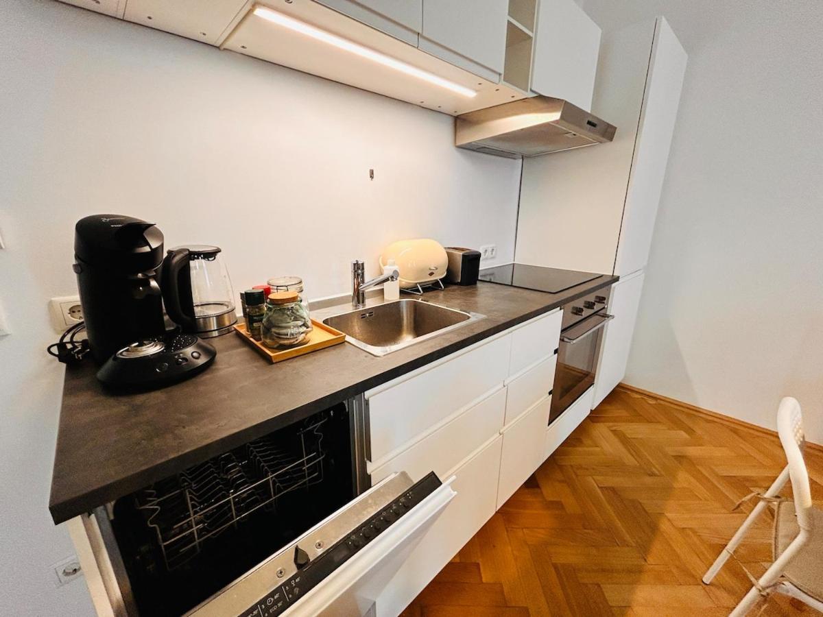 Apartment Small & Fine Near Akh