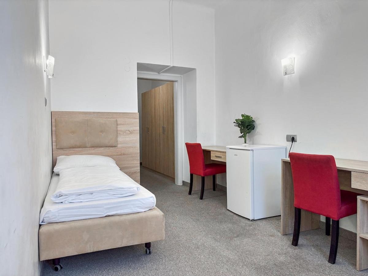 Dependance Rooms I 6 Mins To U6 Alser Strasse I Self Check In