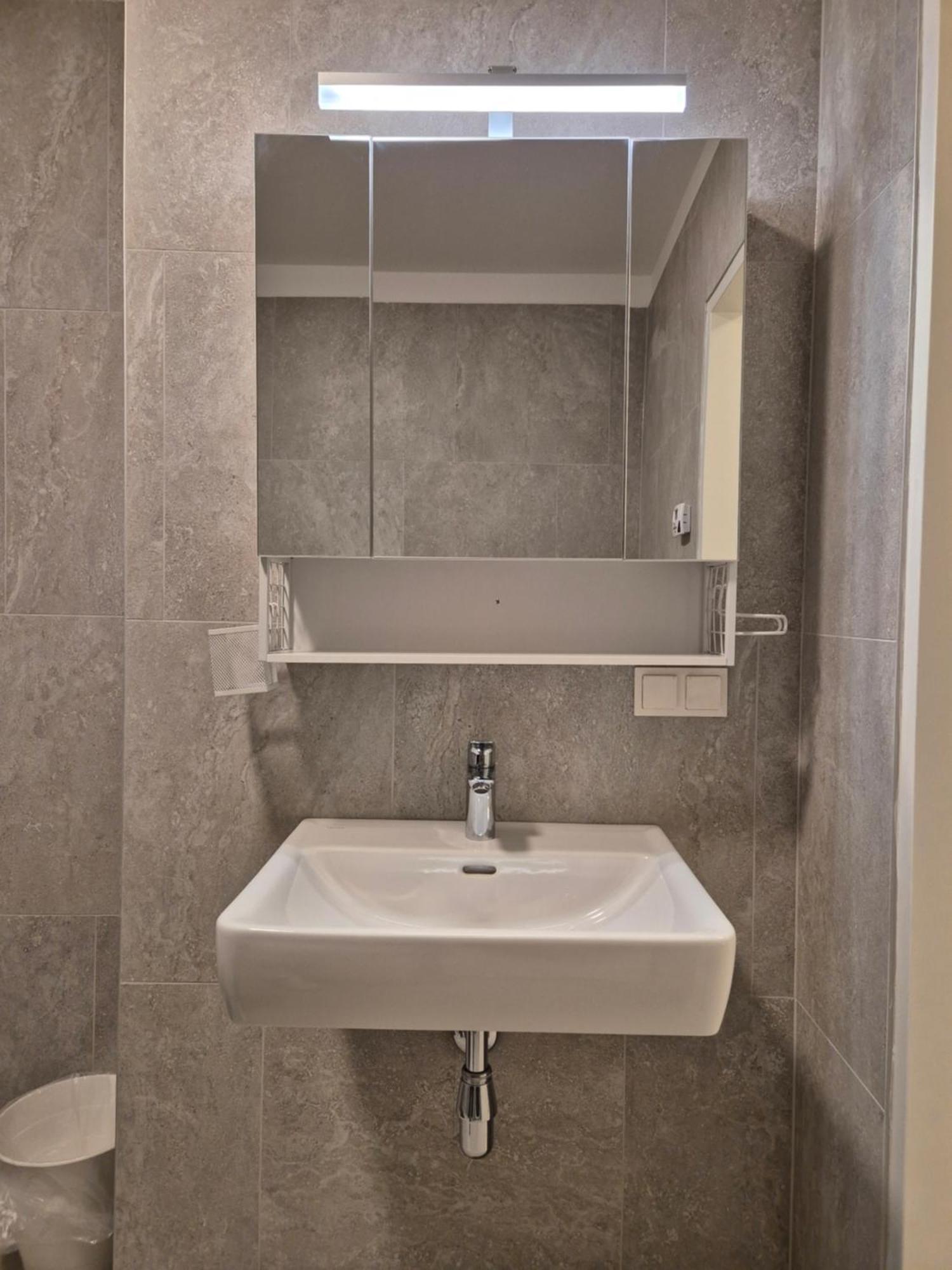 Near Stylish Furnished * Vienna