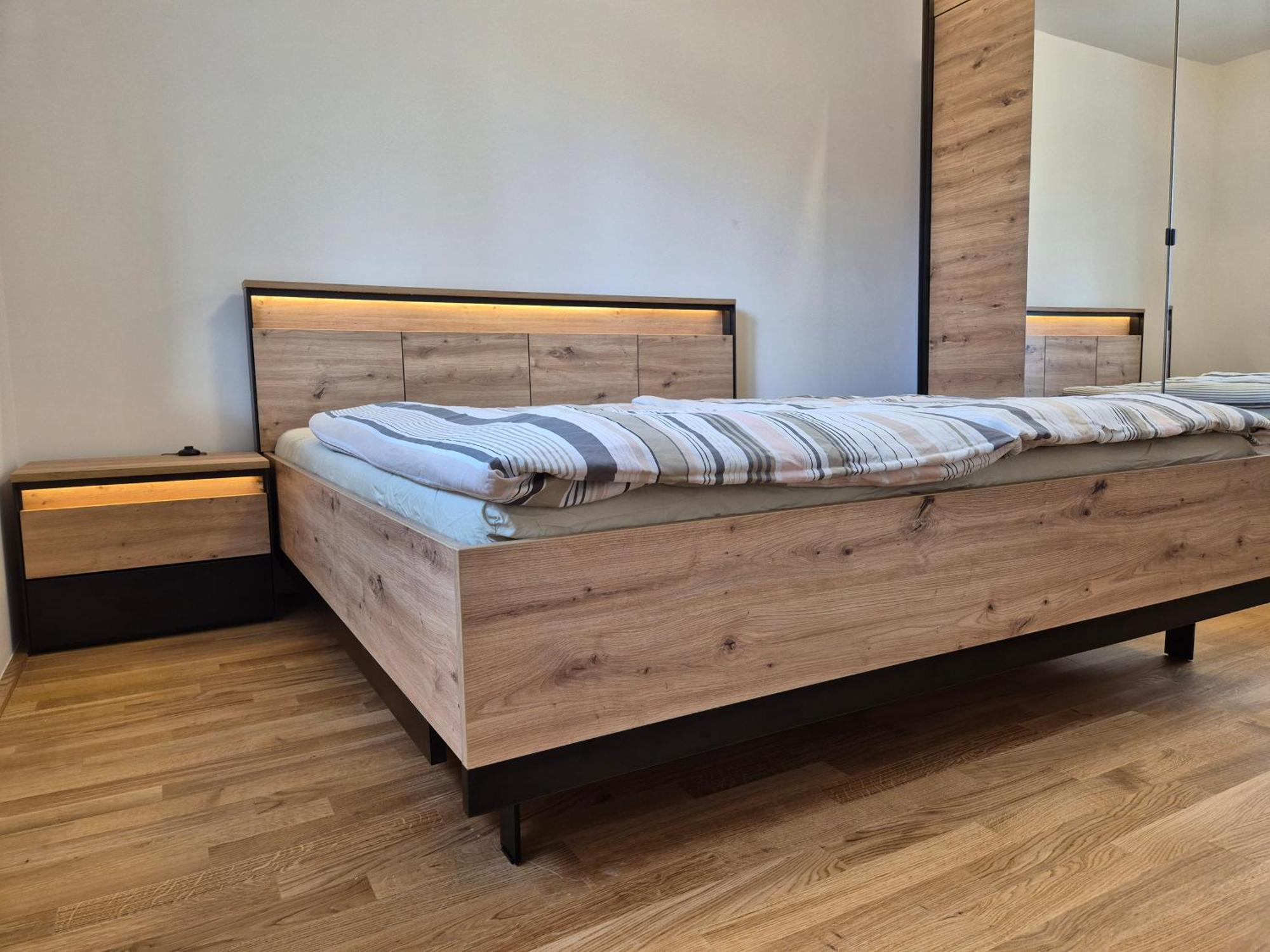 Near Stylish Furnished Apartment *