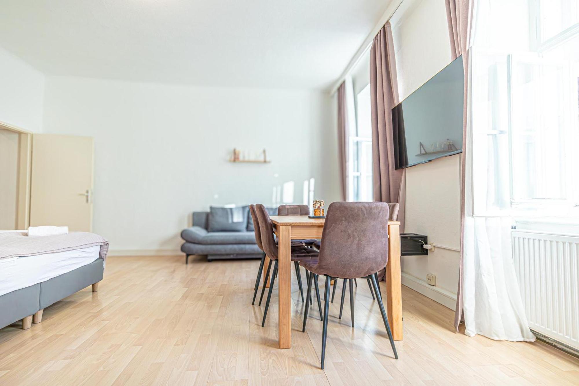 Modern 2-bedroom For 5 In Prime Location Apartment