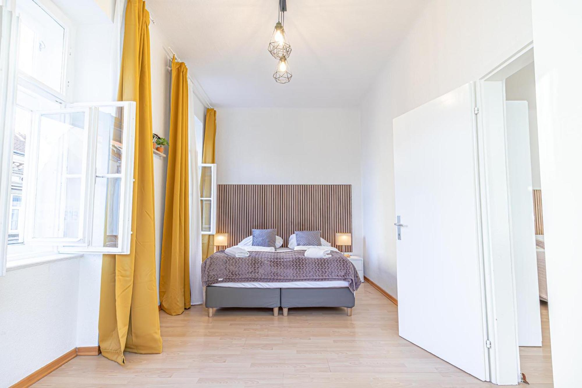 Modern 2-bedroom For 5 In Prime Location *