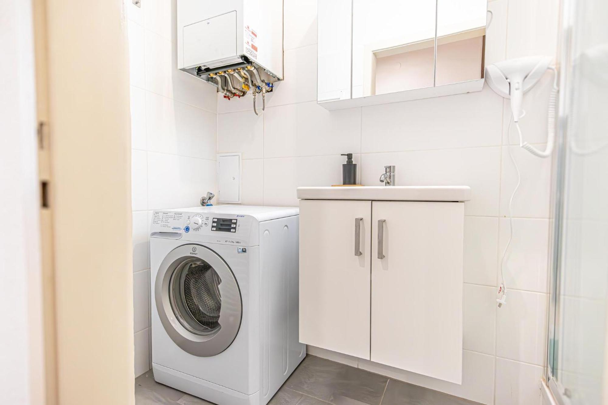 Modern 2-bedroom For 5 In Prime Location * Vienna