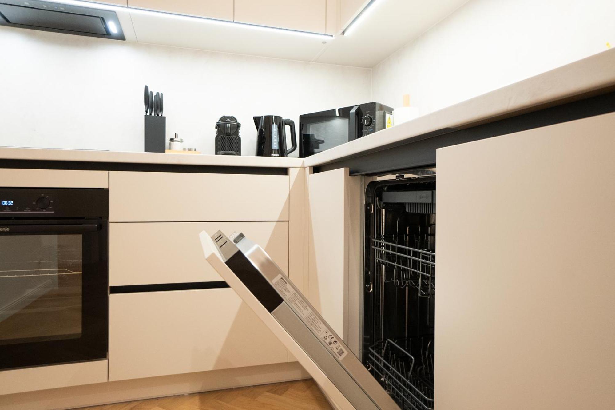 Chic & Cozy 104m2 Flat, Walk To Attractions Apartment Vienna