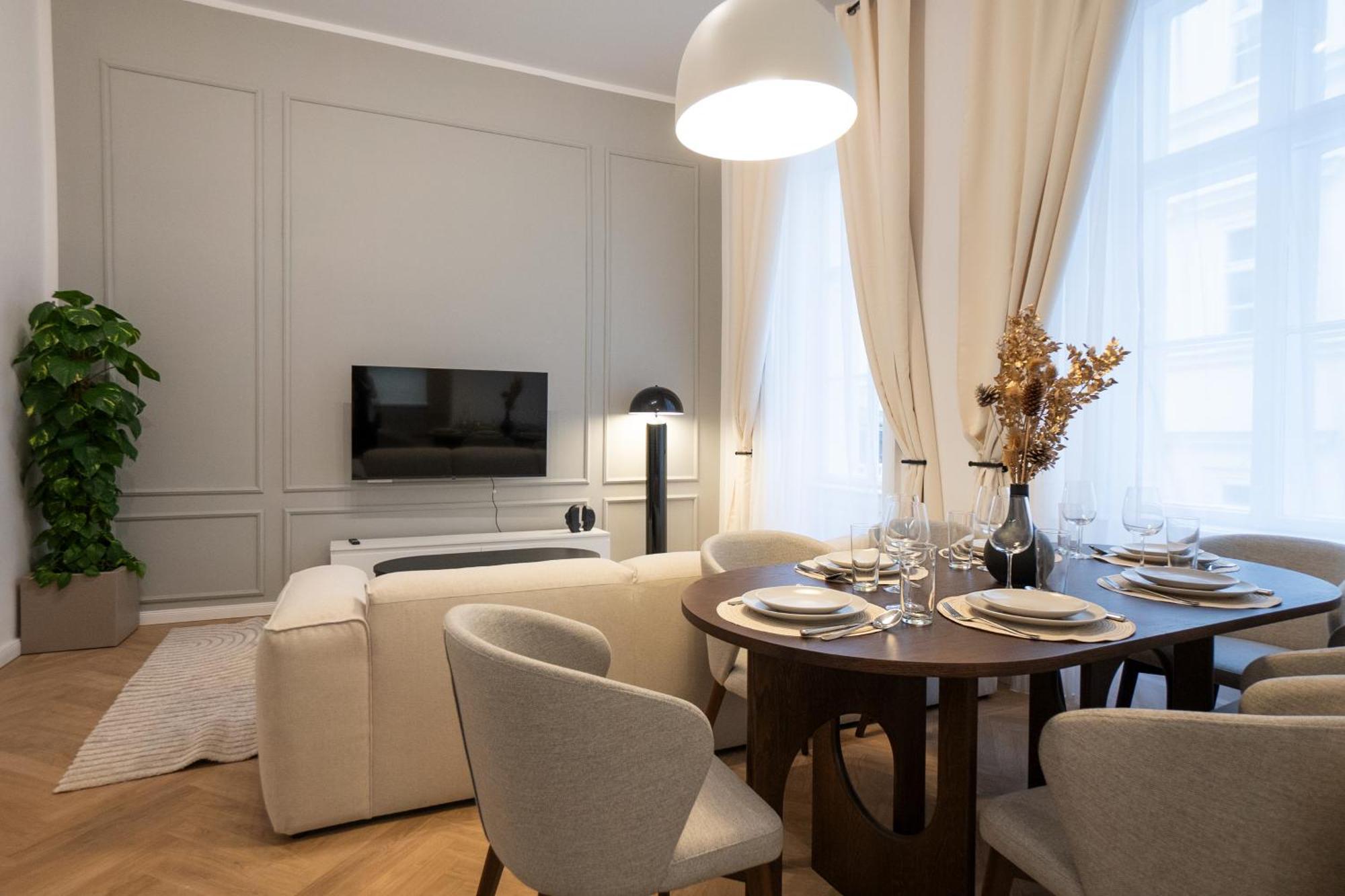 Apartment Stylish & Modern 90m2 Flat In Prime Location