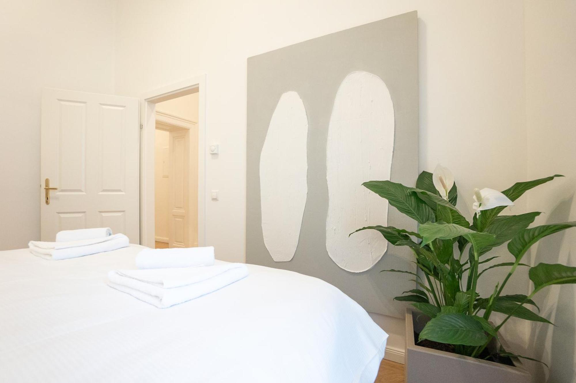 Stylish & Modern 90m2 Flat In Prime Location