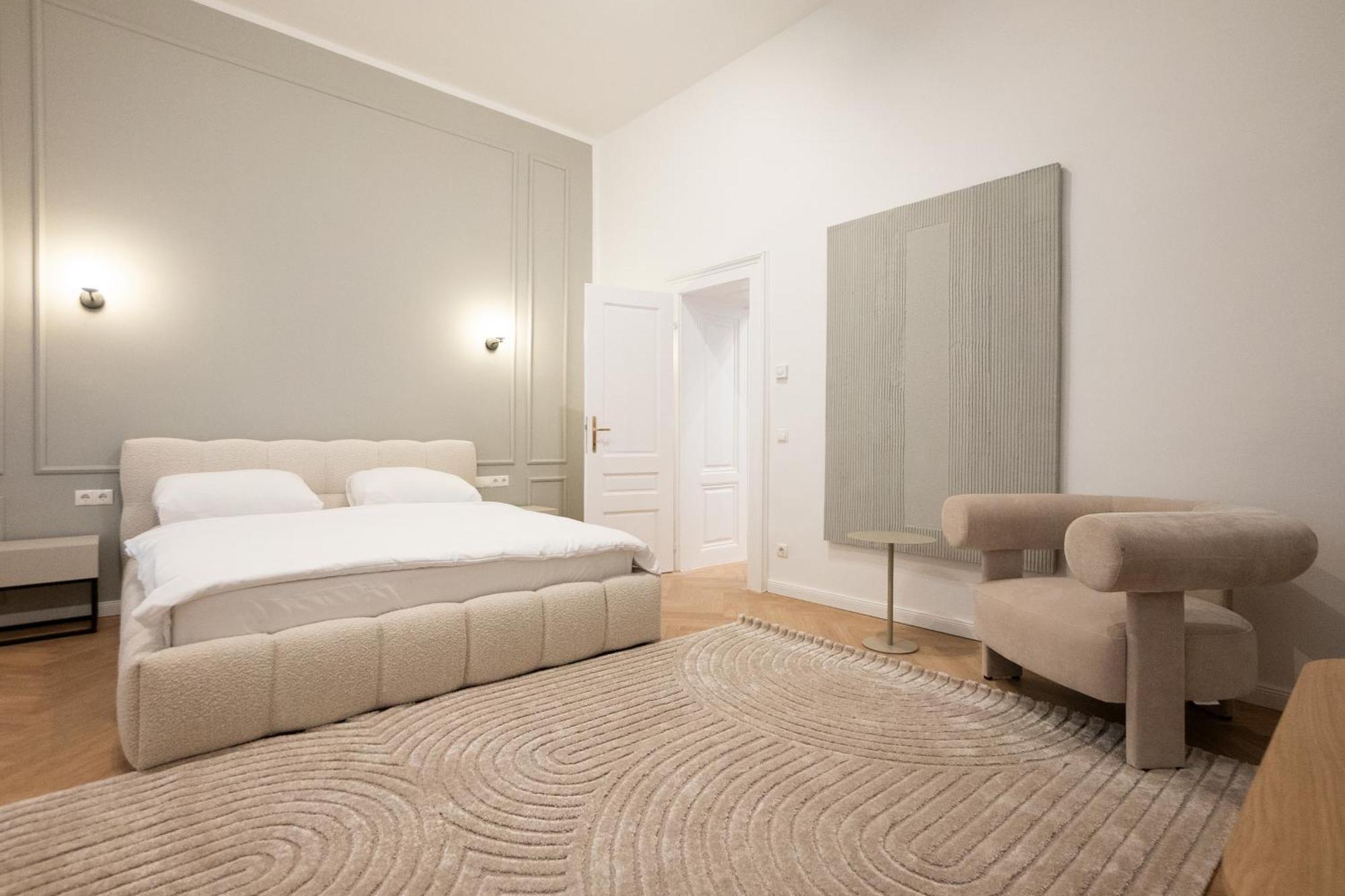 Stylish & Modern 90m2 Flat In Prime Location *