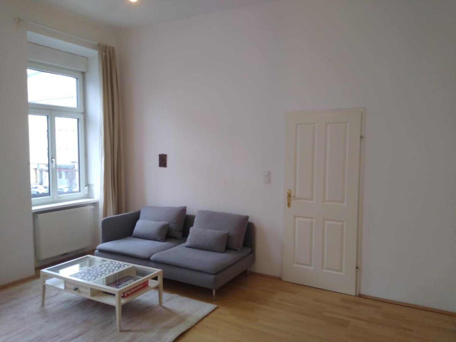 With 2 Bedrooms And A Small Living Apartment *