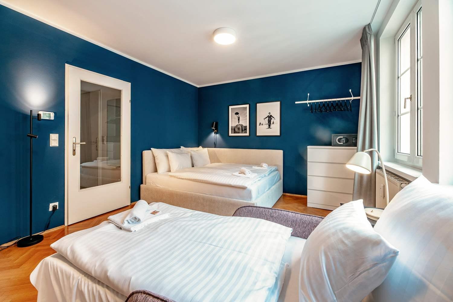 Roomy For 2 - 4 In Hip Area & Free Parking Apartment *