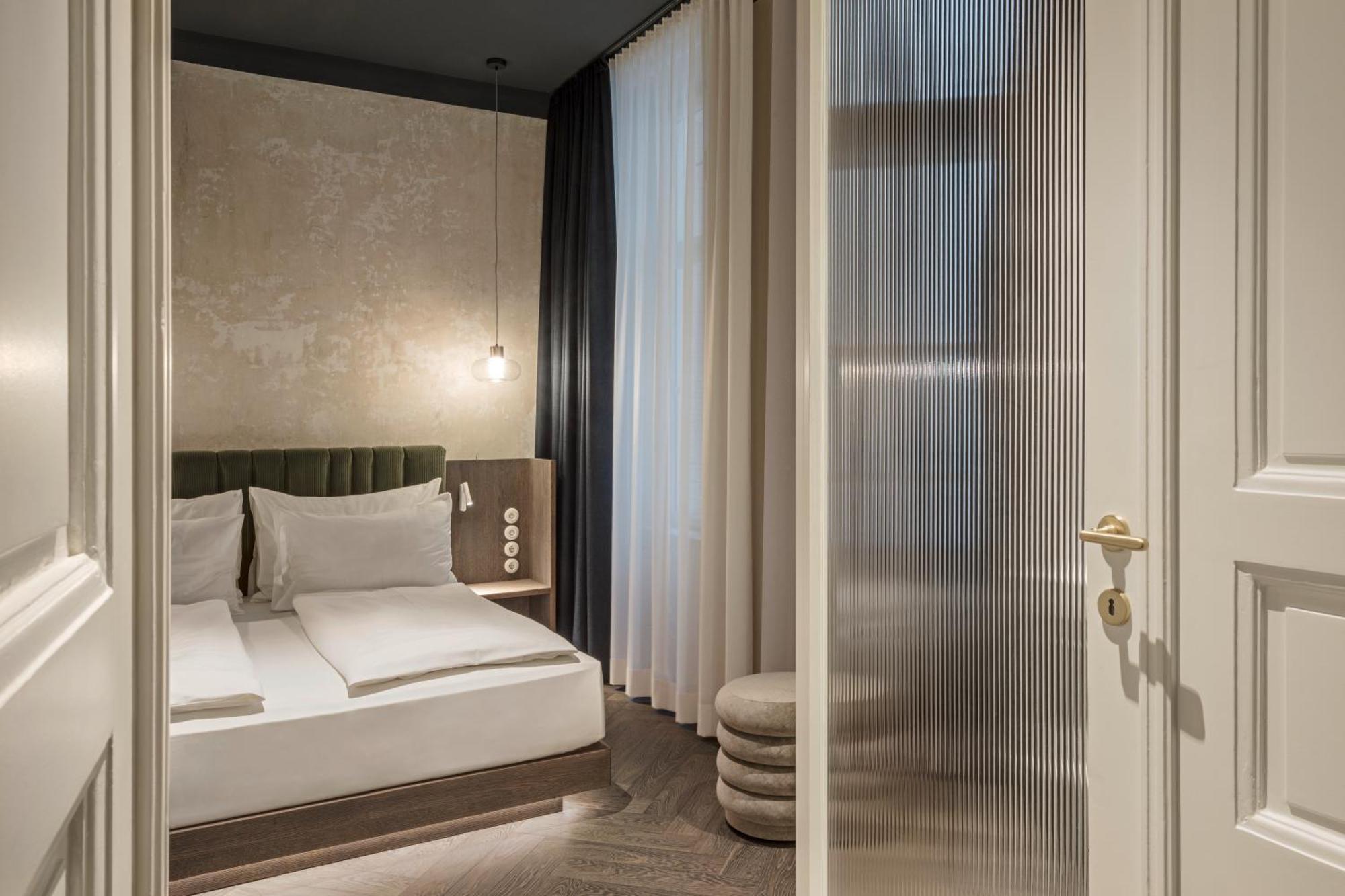 By Wolfensson - Boutique Viena