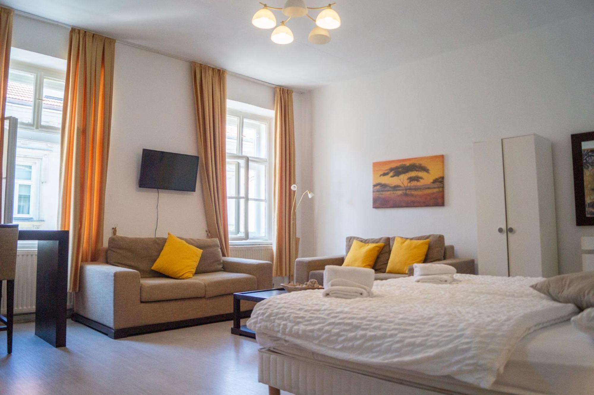 2 Pleasant Flats - Perfect For Long * Vienna