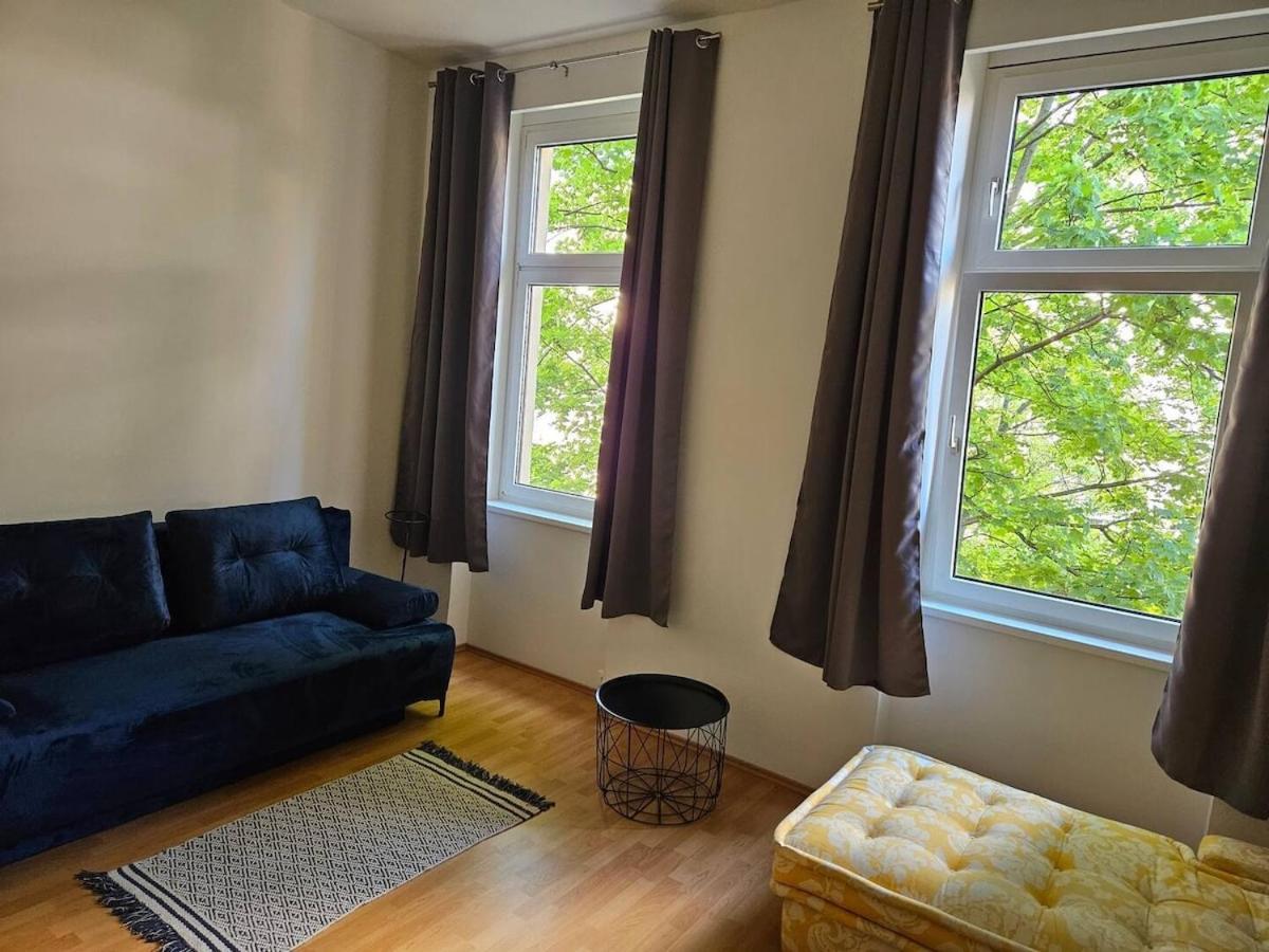 Apartment At Westbahnhof I Close To Shopping Street & Metro Vienna