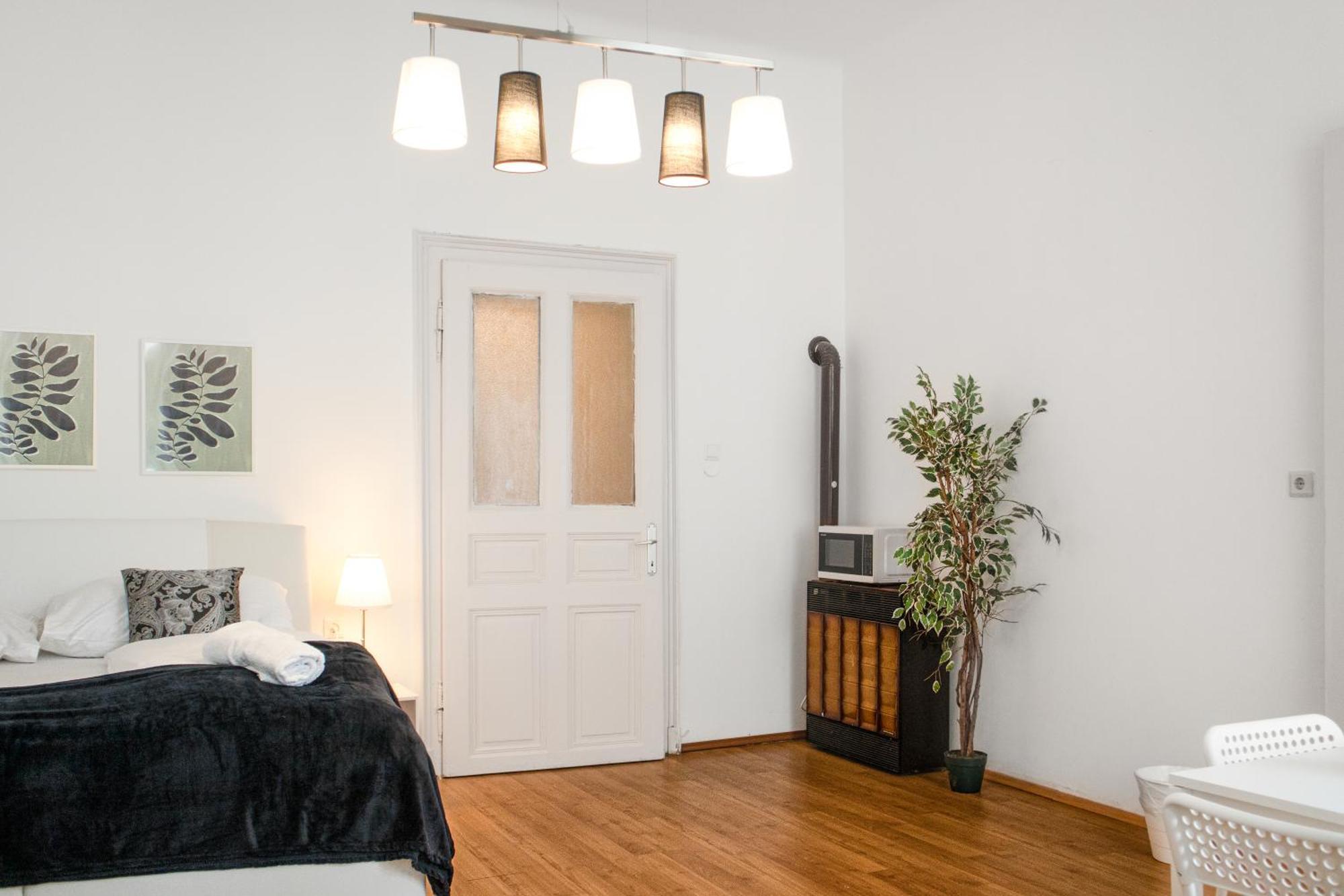 Apartment Comfortable 2br And Well Connected