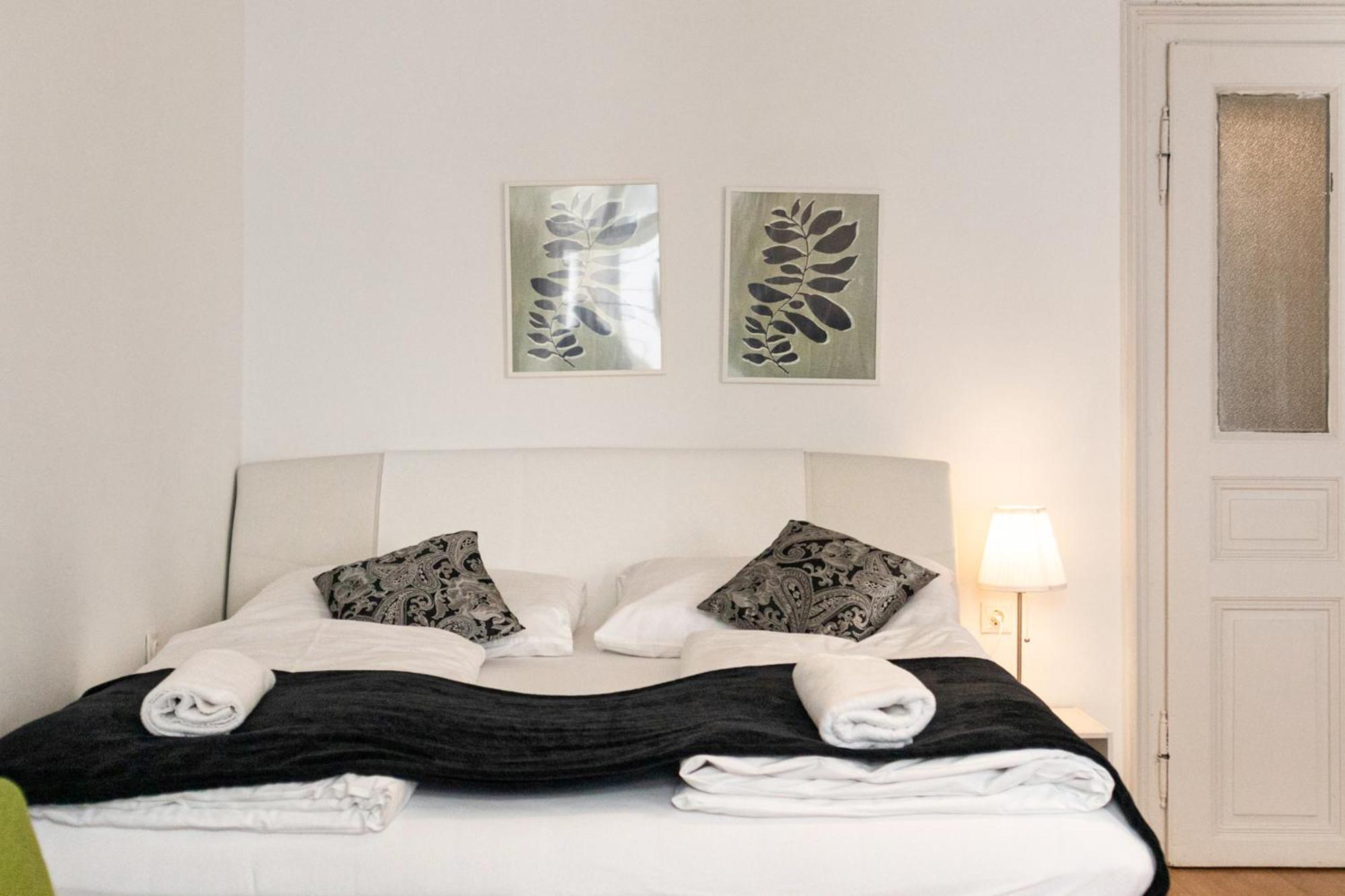 Comfortable 2br And Well Connected Apartment Vienna