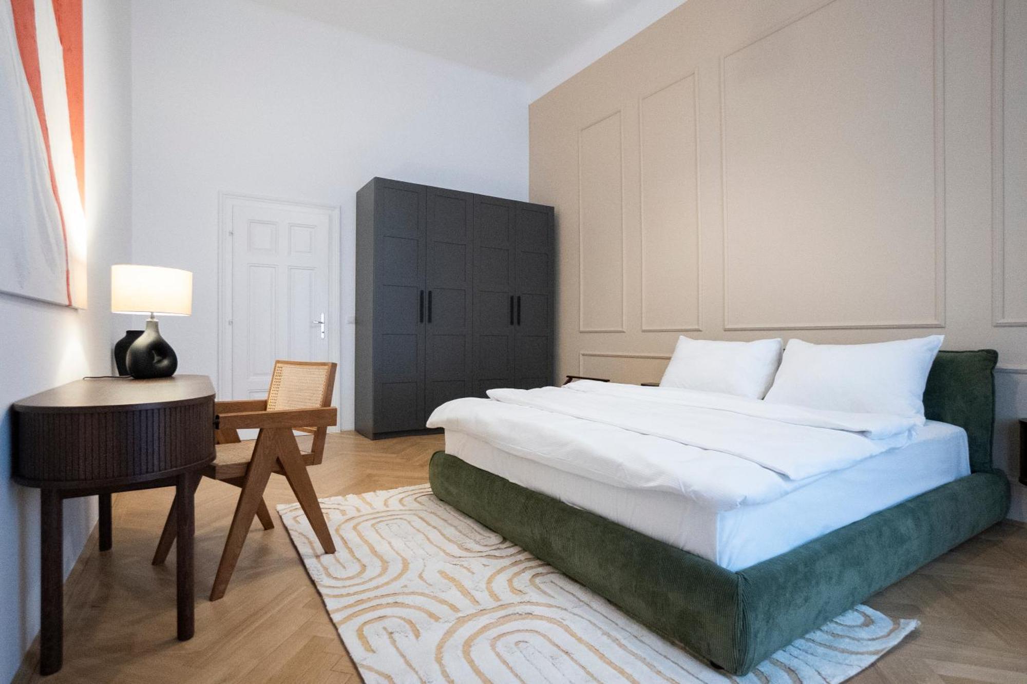 Elegant 2br Near Parliament, Self 24h Check-in Apartment Vienna