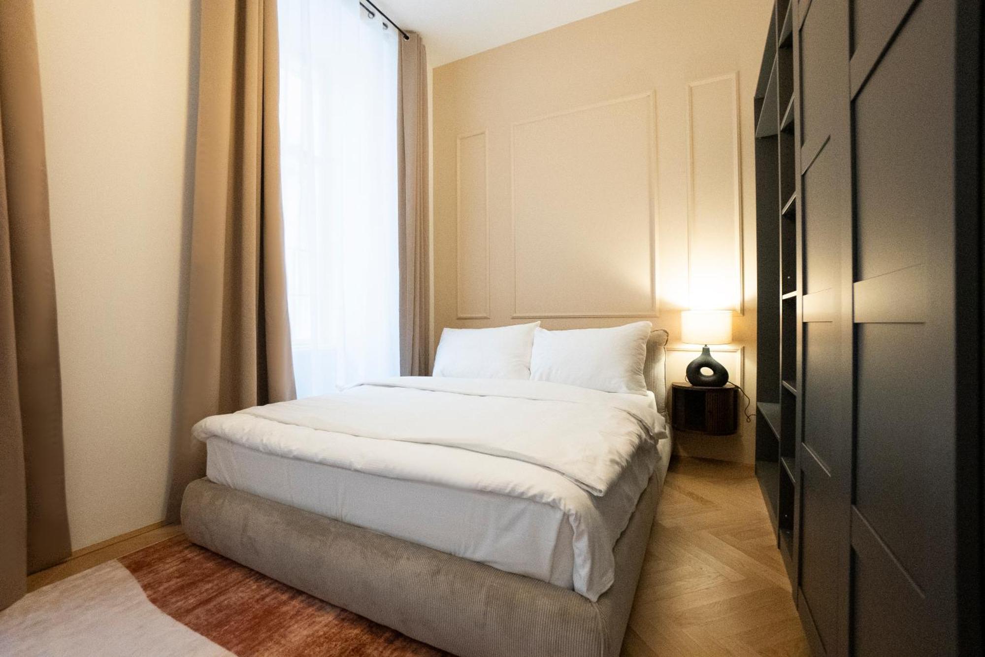 Apartment Elegant 2br Near Parliament, Self 24h Check-in Vienna