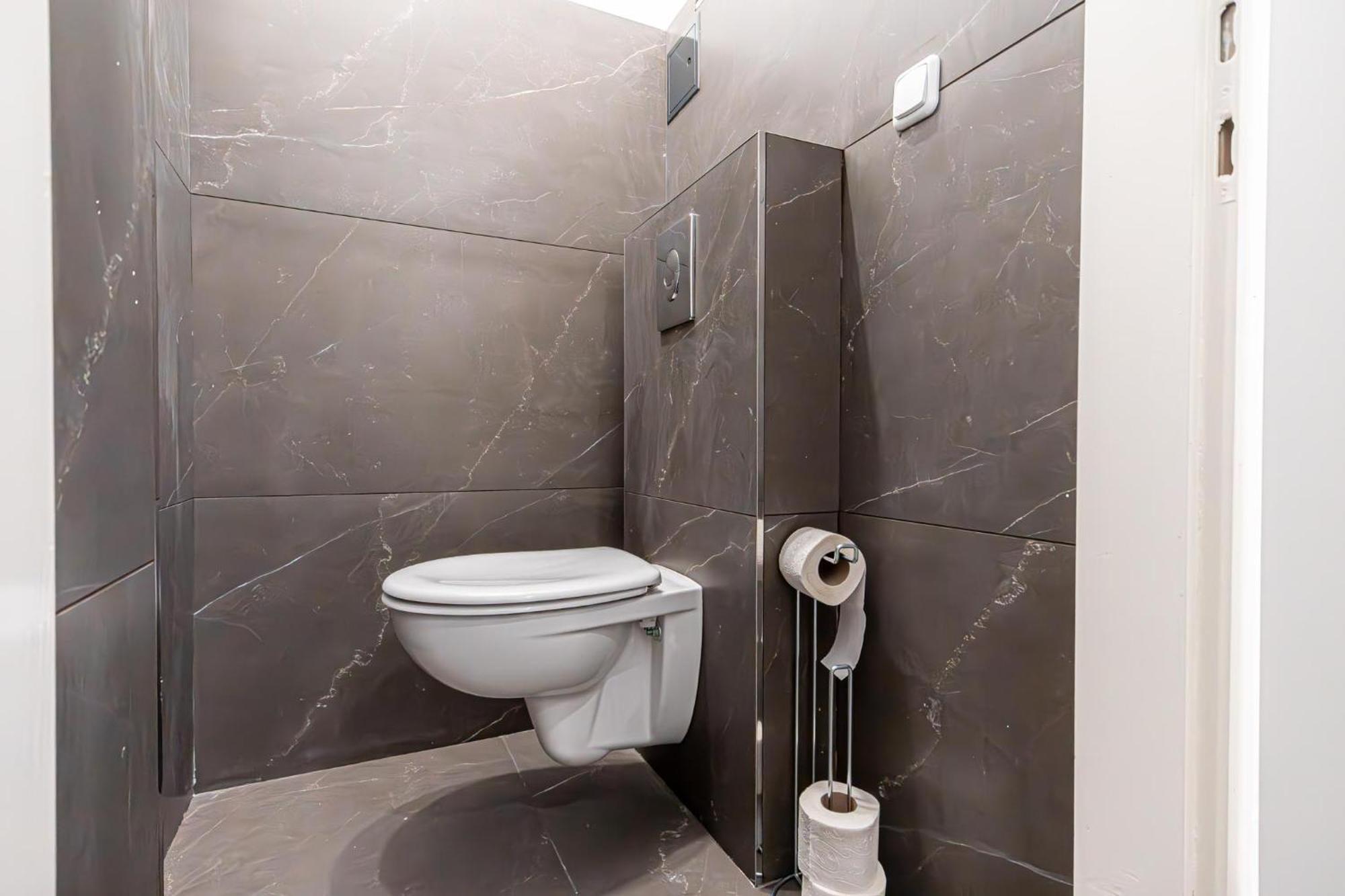 Charming 2br Aprtment Near Tourist Attractions *