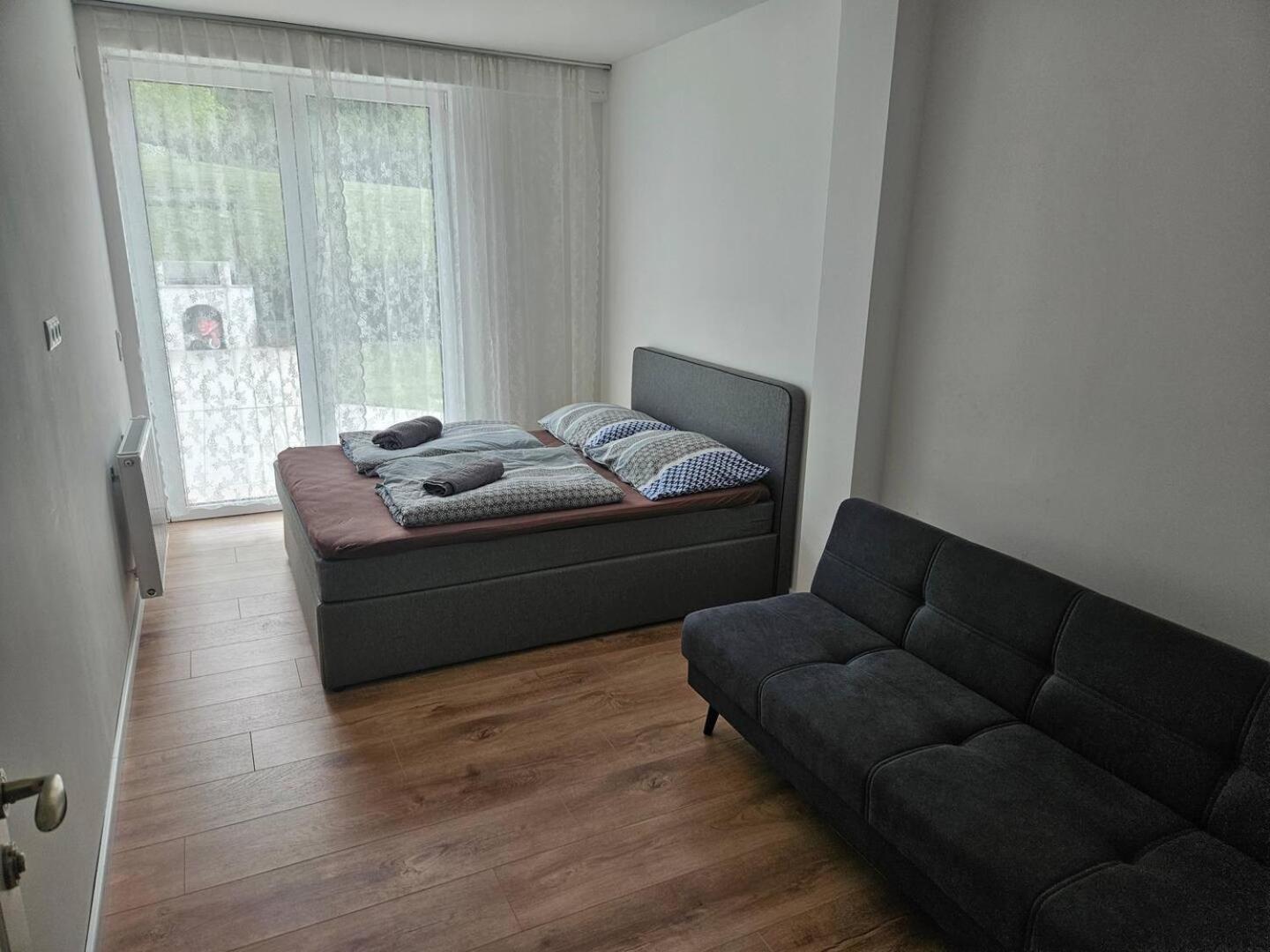 10 Minutes To S-bahn I Garden Option I Wifi * Vienna