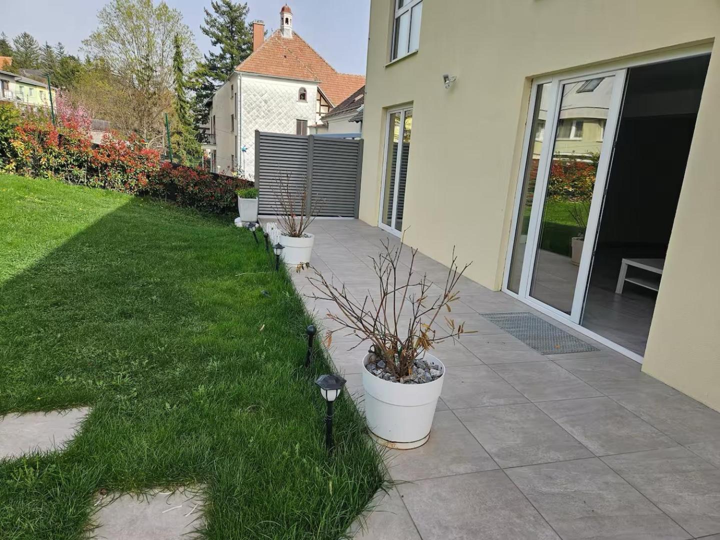 10 Minutes To S-bahn I Garden Option I Wifi Apartment Vienna