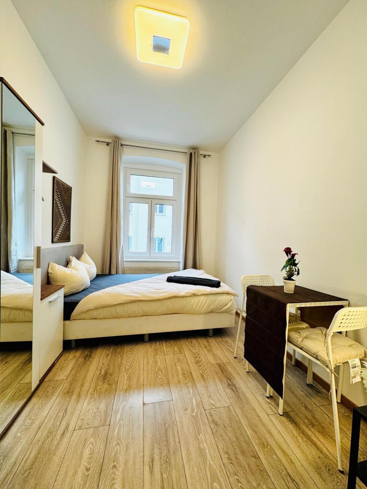 Apartamento Stylish 4br Shared -10 Min Transport To Stadthalle *