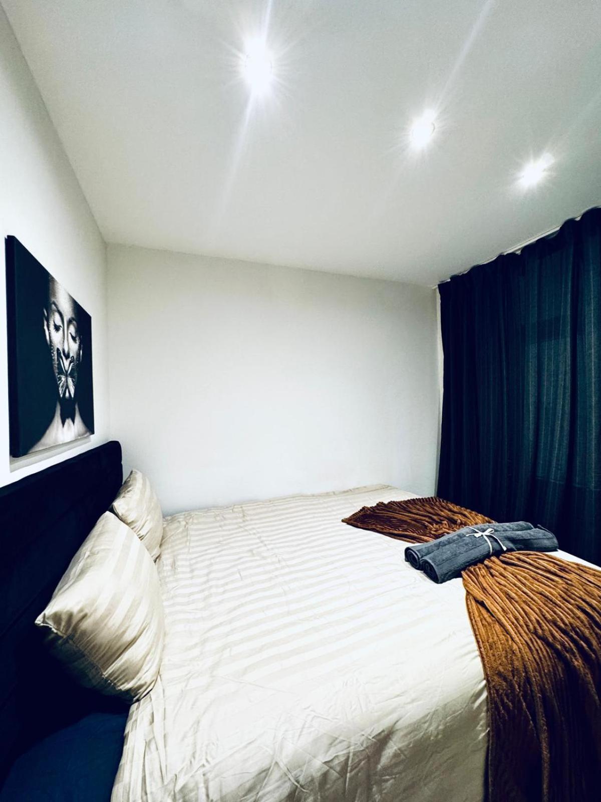 Apartment Elegant 5-br Ideal For Groups & Families