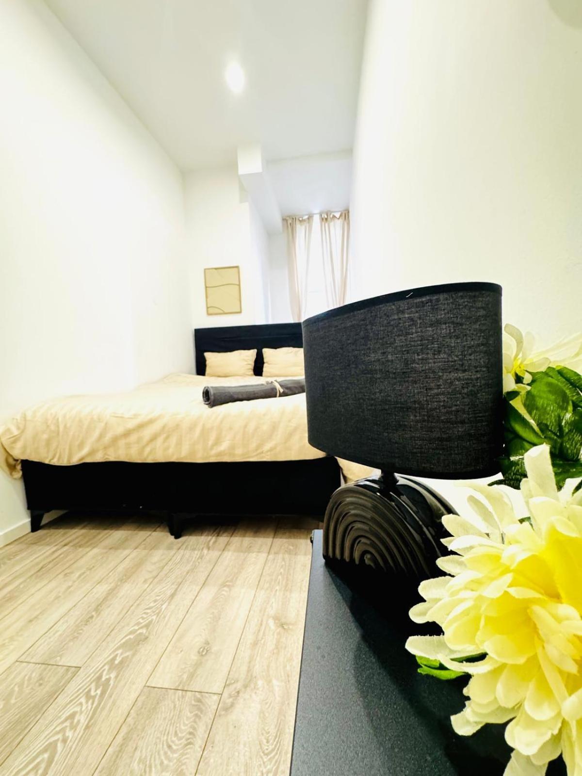Elegant 5-br Ideal For Groups & Families *