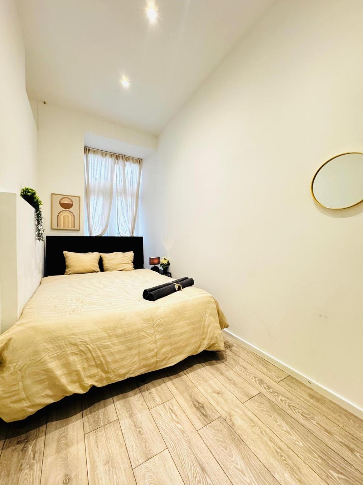 Elegant 5-br Ideal For Groups & Families