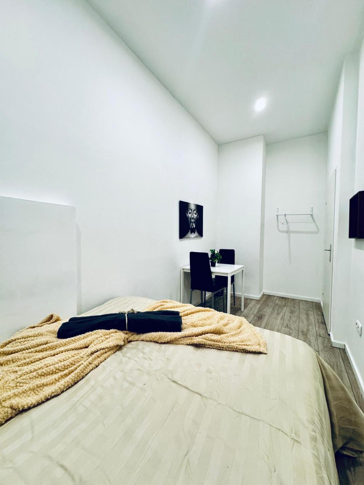 Elegant 5-br Ideal For Groups & Families Apartment *