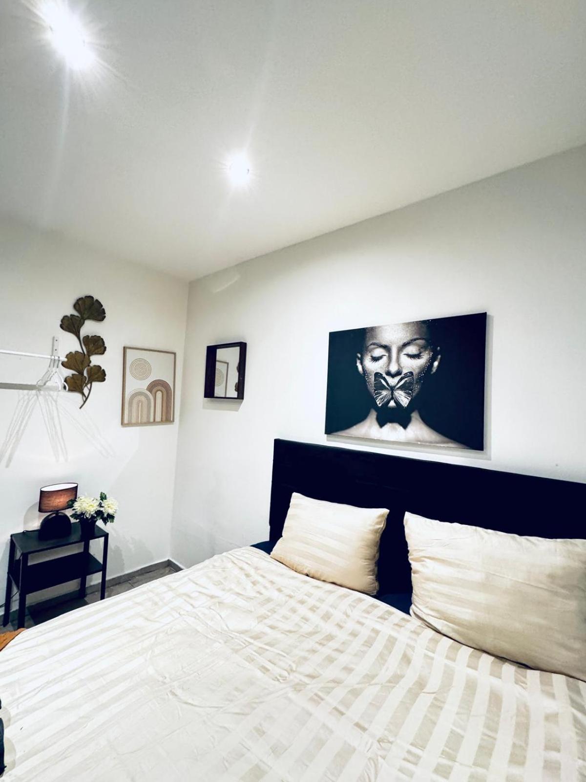 Apartment Elegant 5-br Ideal For Groups & Families *