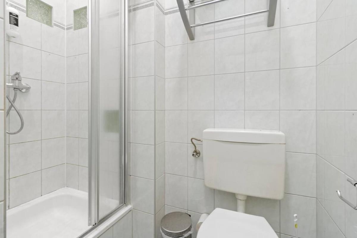 Apartment Neben Augarten I 5 Min To Metro I 10 Min To Vienna