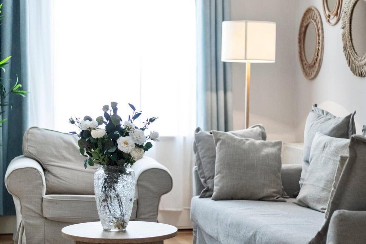 Apartment Neben Augarten I 5 Min To Metro I 10 Min To Vienna