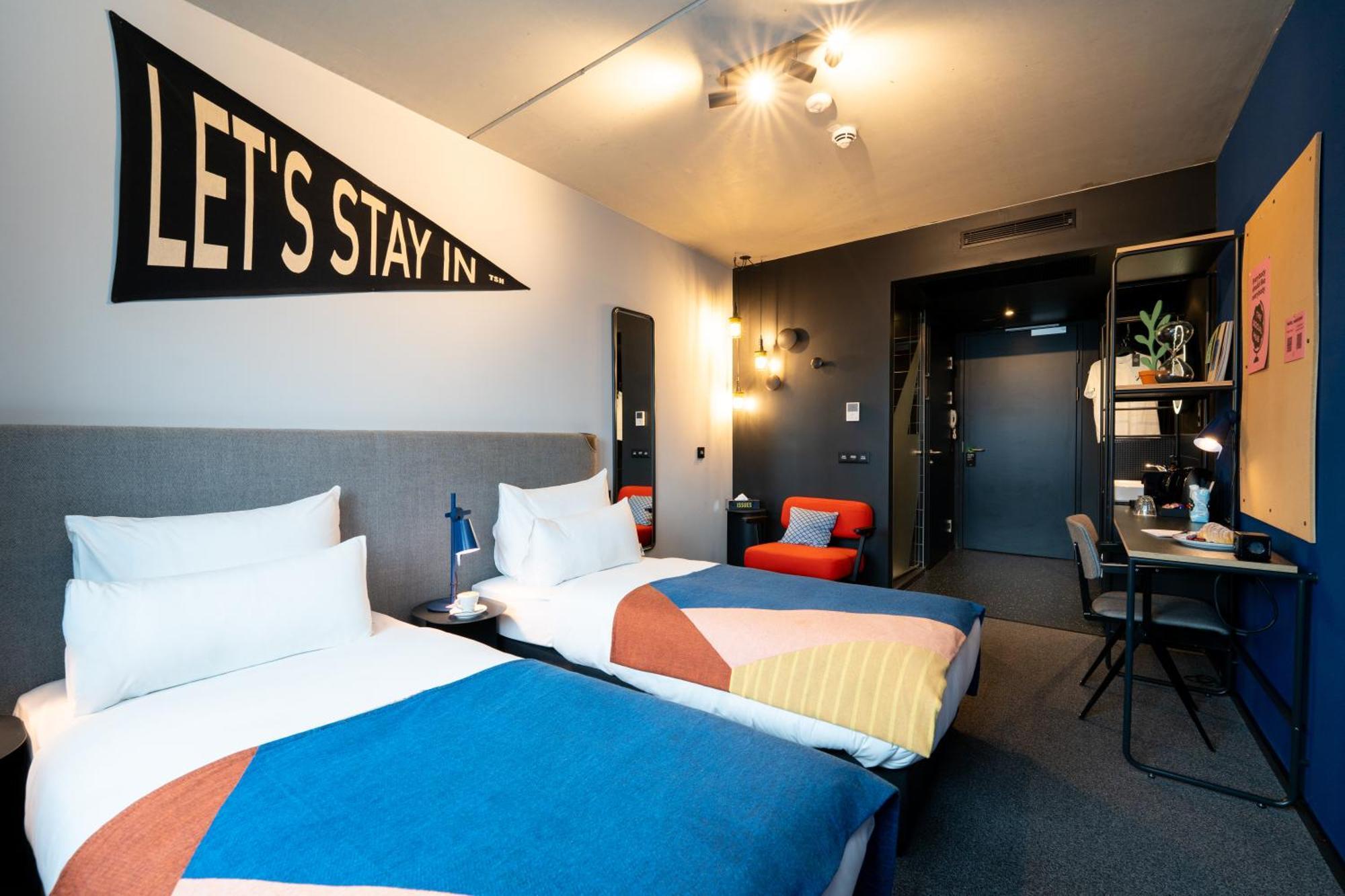 The Social Hub 4*