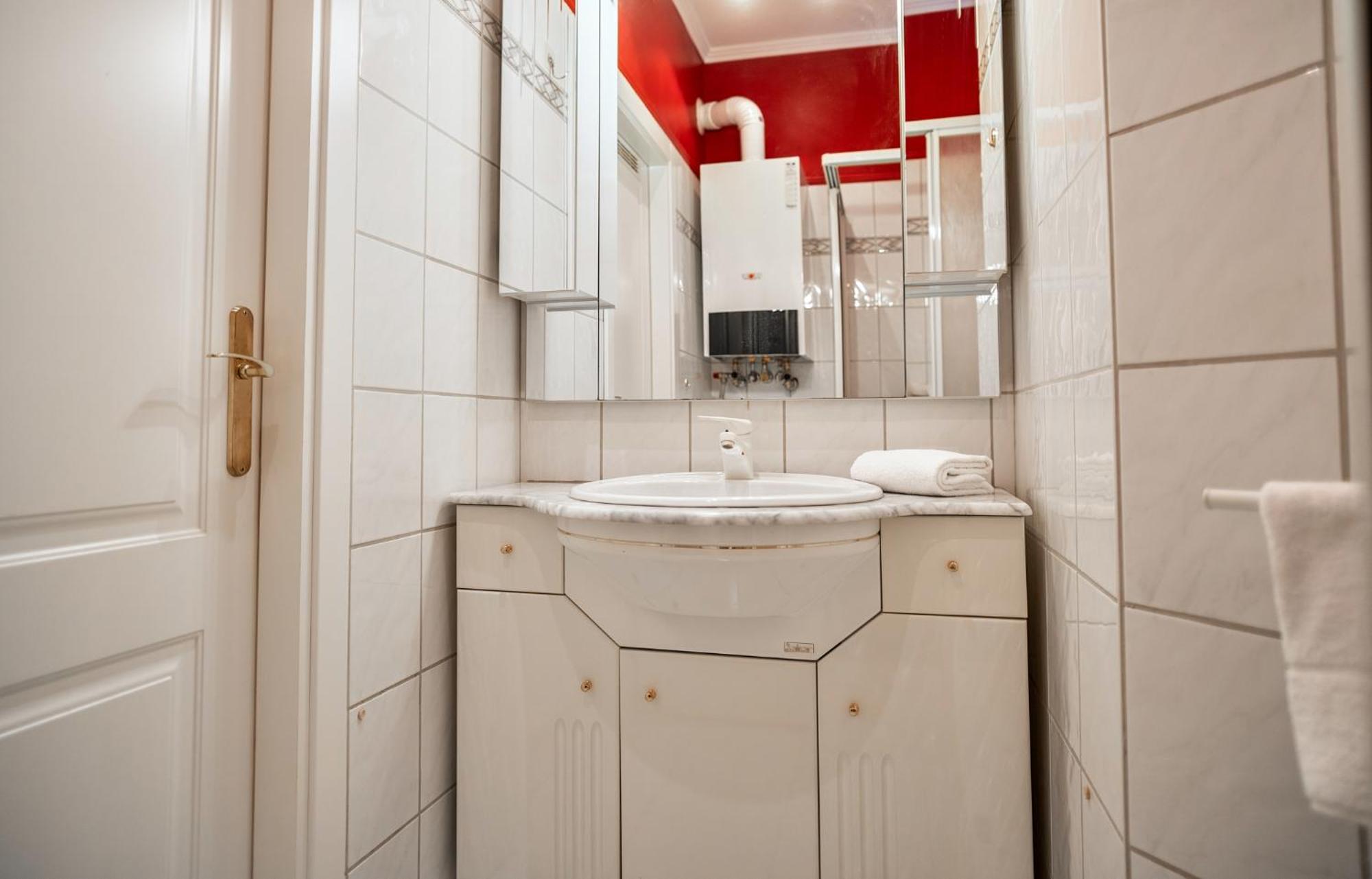 Apartamento Feel At I Bright Windows I Penzing Trainstation *