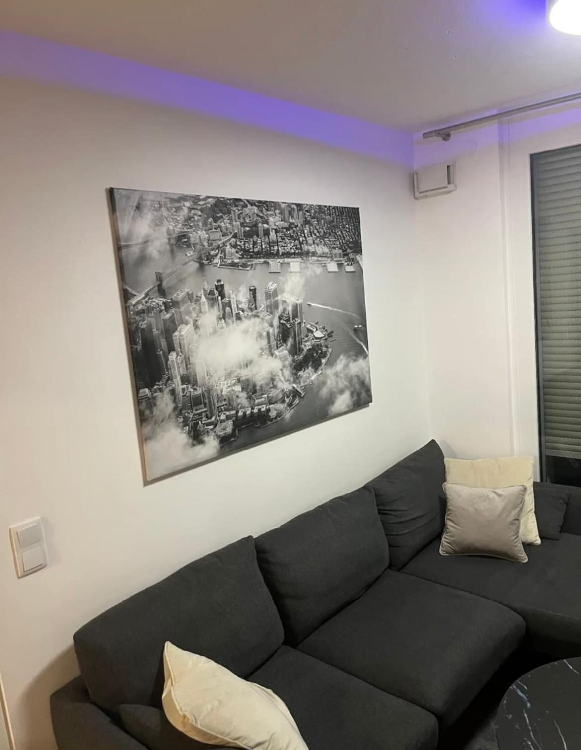 Apartamento Lovely 2-bedroom Close To Airport *
