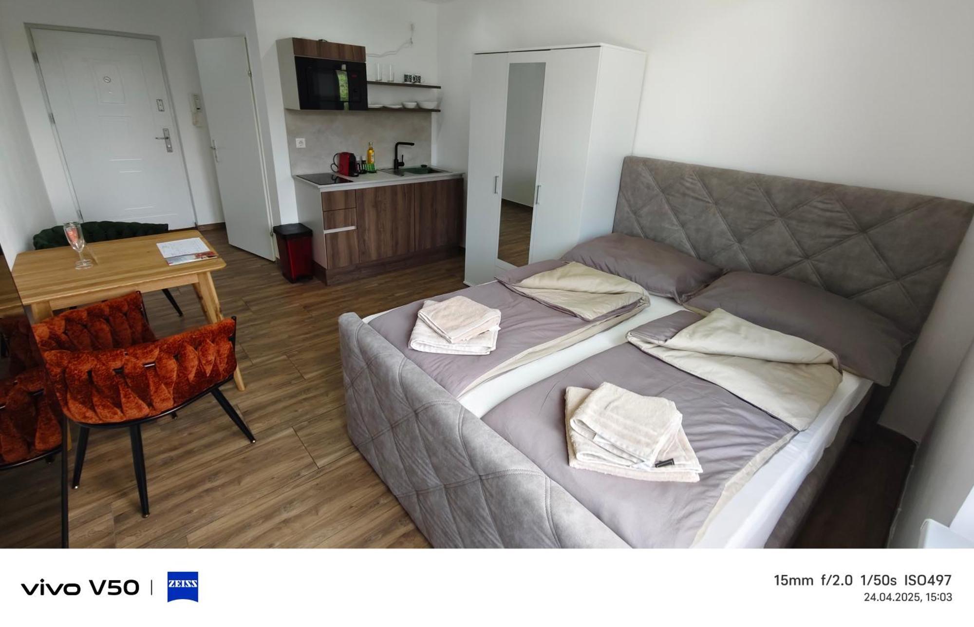 Apartment Moderne Mit Klima, Perfekter Anbindung Ins Zentrum Und Kostenlose Parkplaetze!