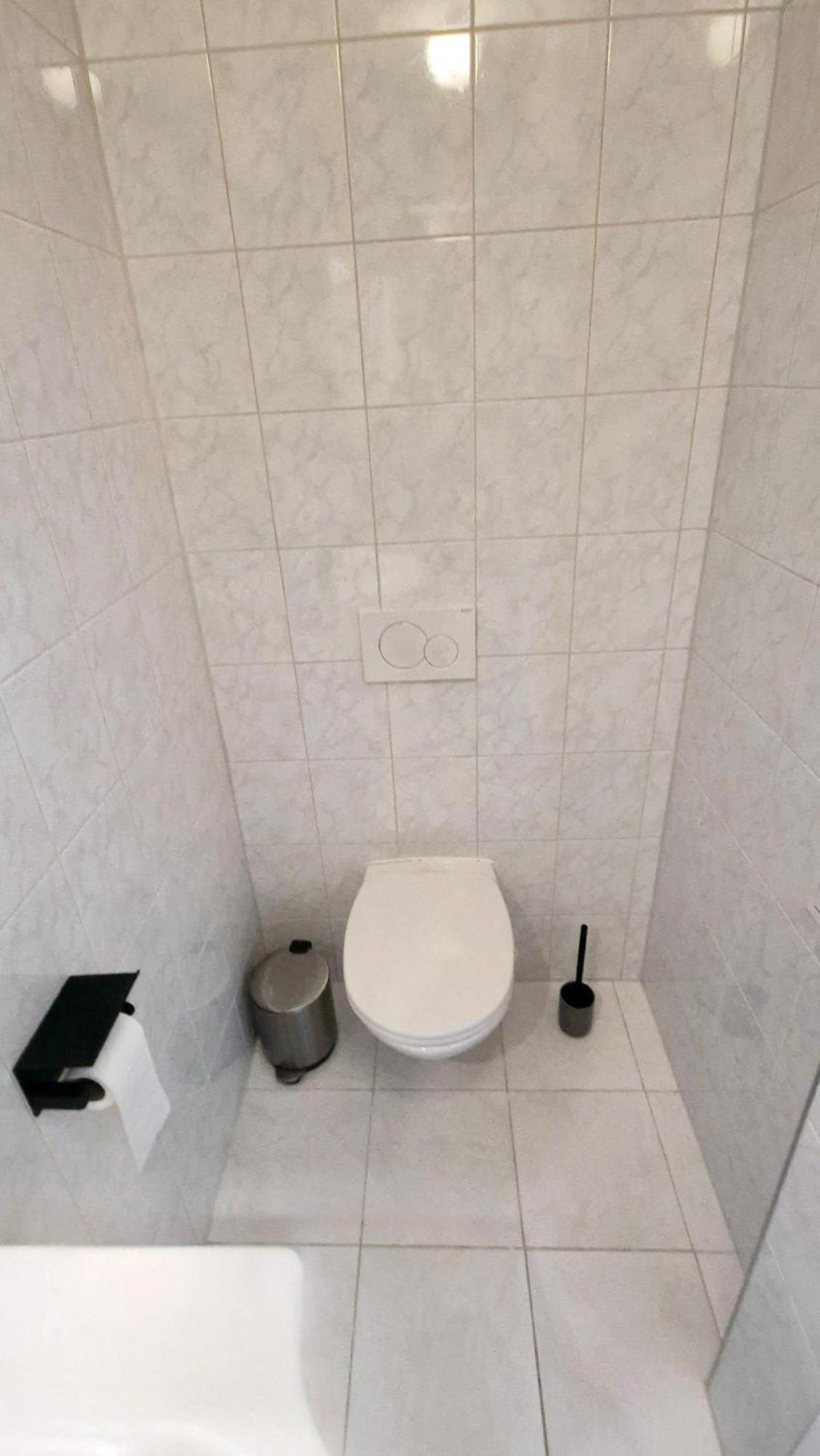 Moderne Mit Klima, Perfekter Anbindung Ins Zentrum Und Kostenlose Parkplaetze! Apartment *