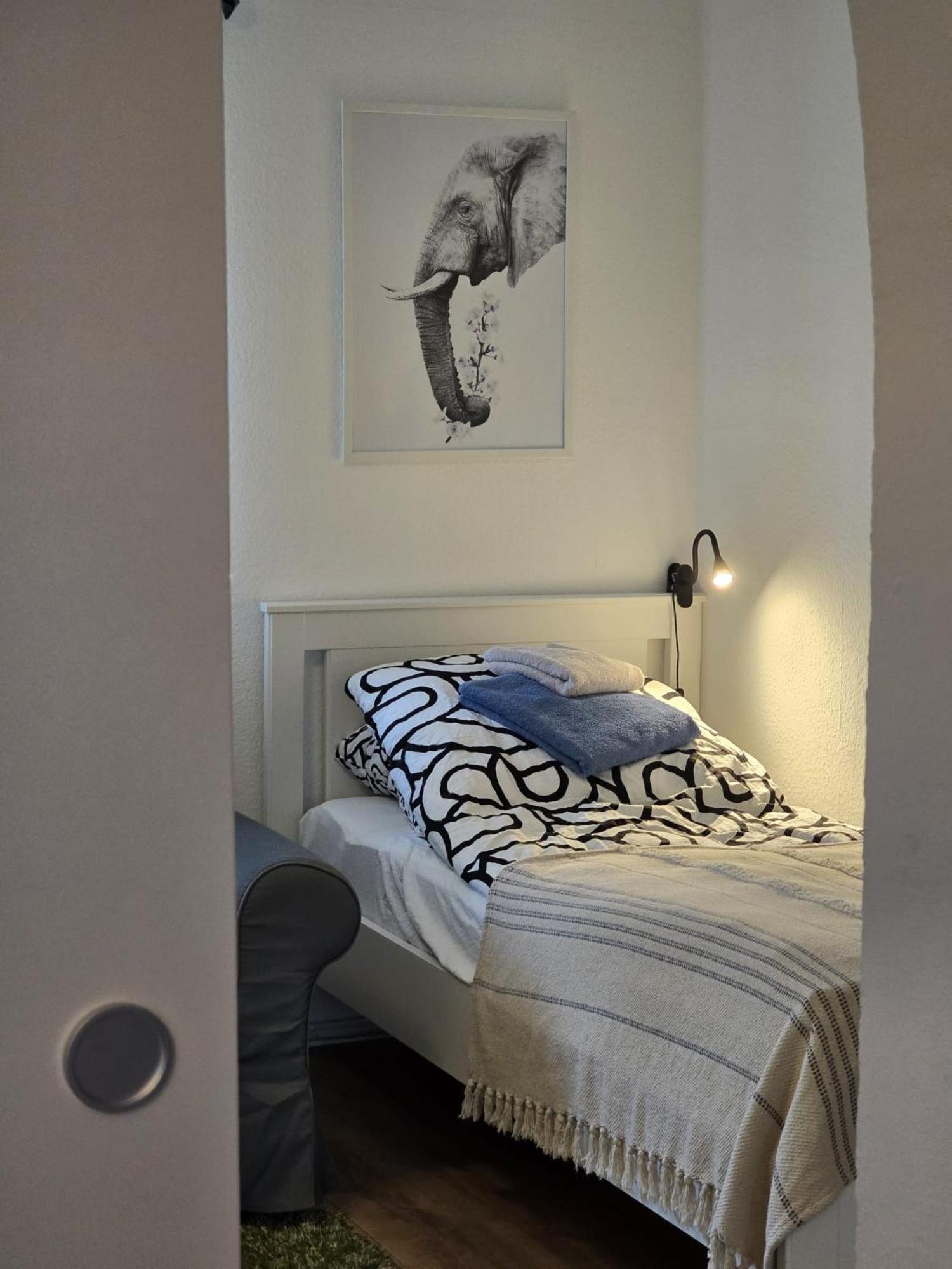 Haus Mit Garten, U Bahn Naehe, Gratis Parkplaetze Wien