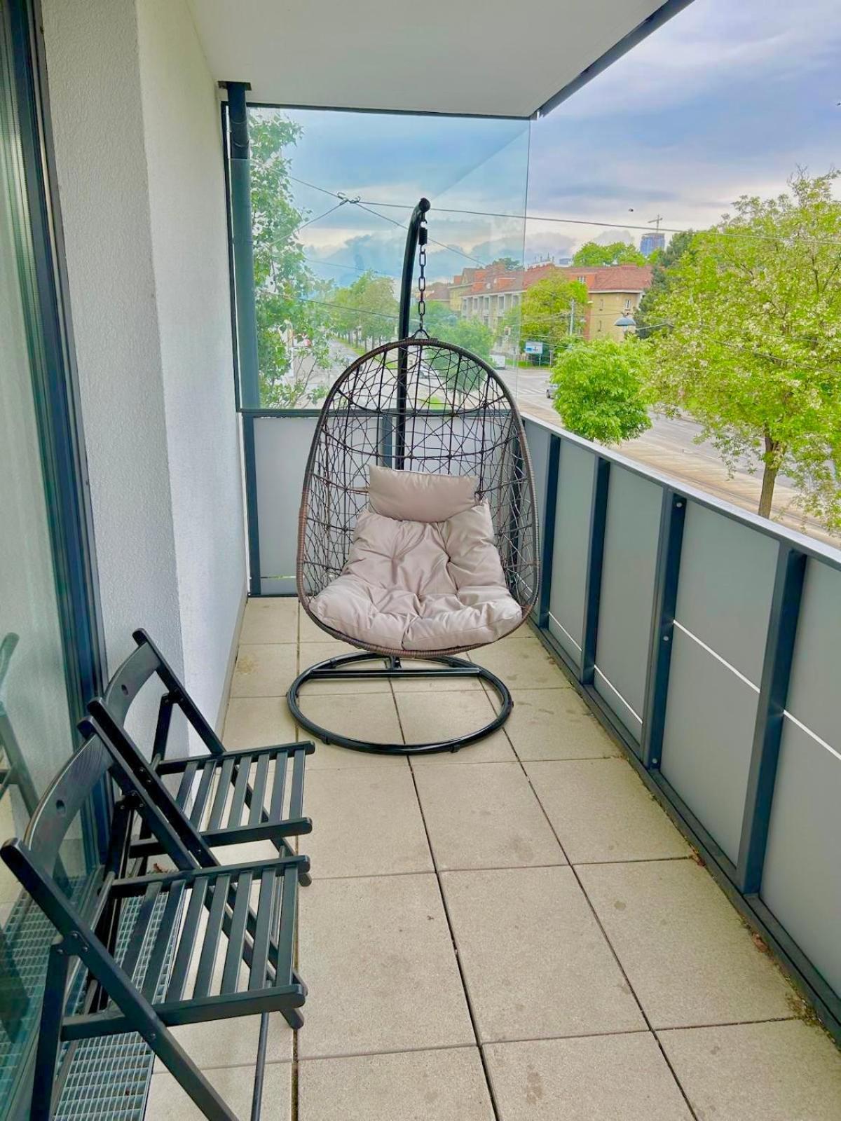Modern Danube With Balcony & Free Parking Appartamento Vienna