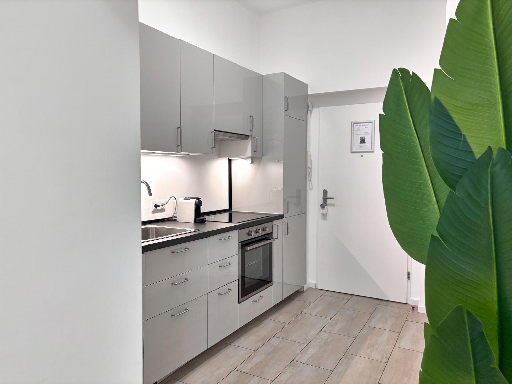 Close To Schoenbrunn I Bright Flat, Fast Wifi Wien