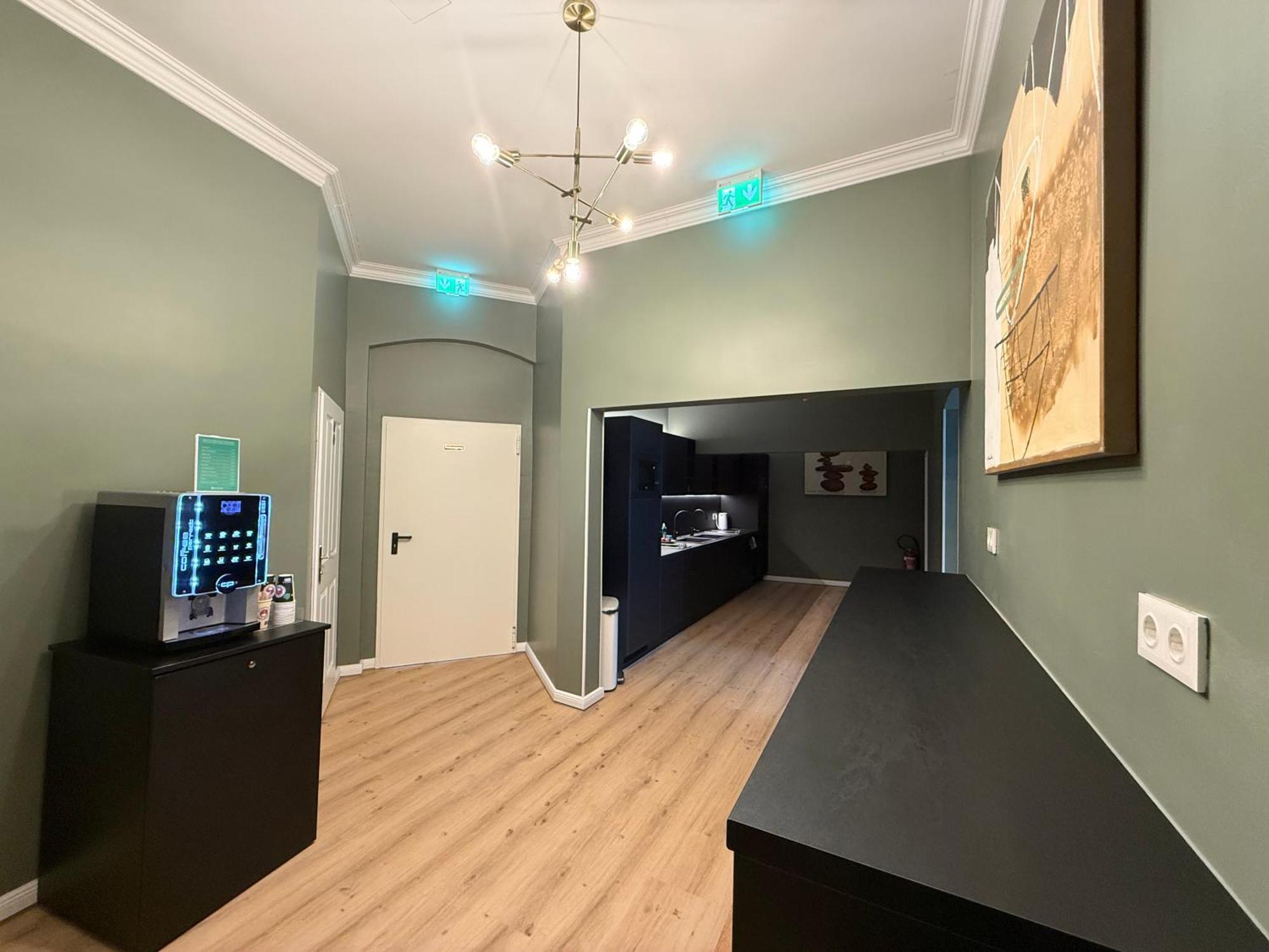 Home1 - District Twelve Boutique Hostel *