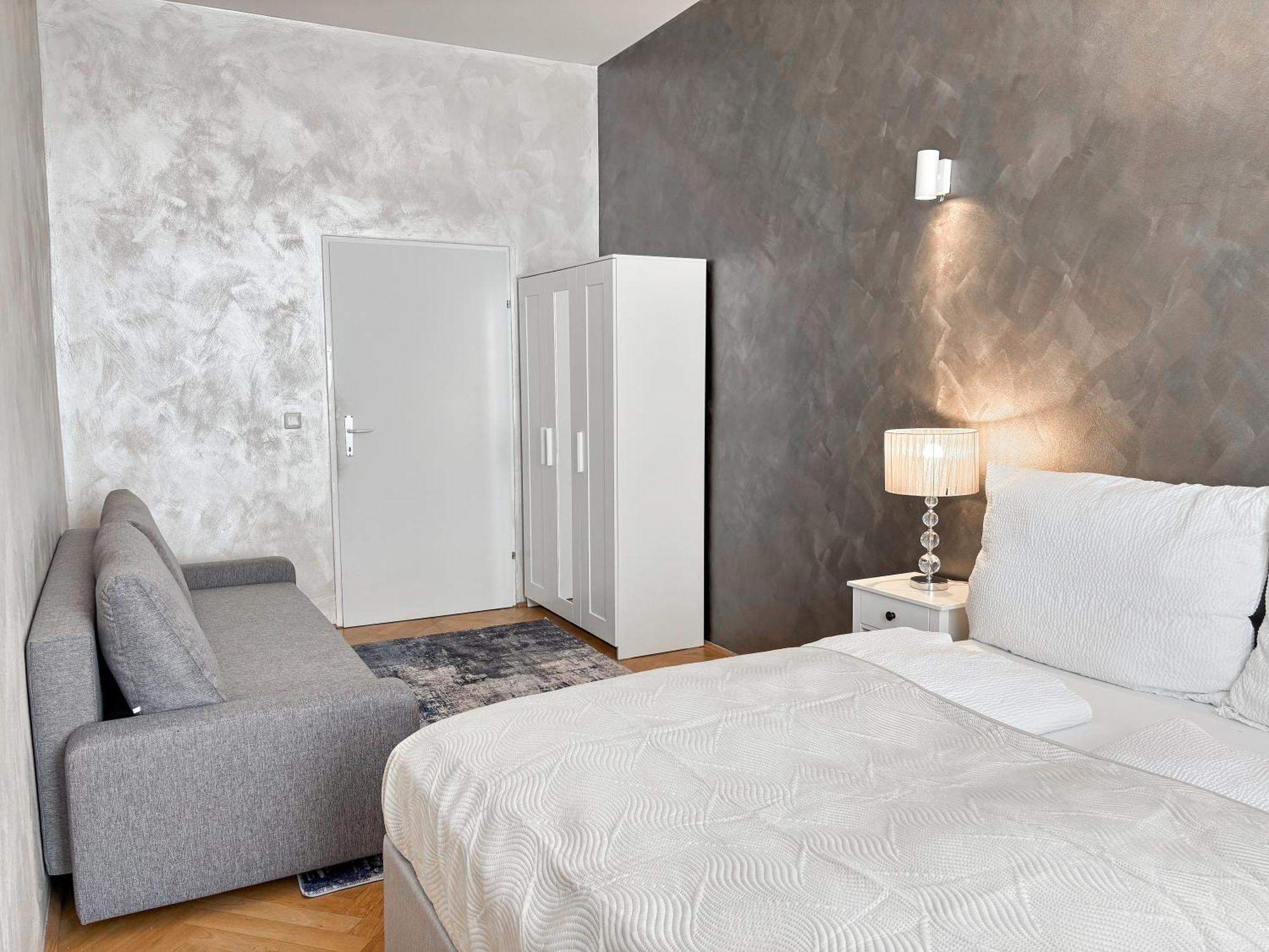 Stylish I 5 Minutes To U1 Reumannplatz I 15 Min To Center