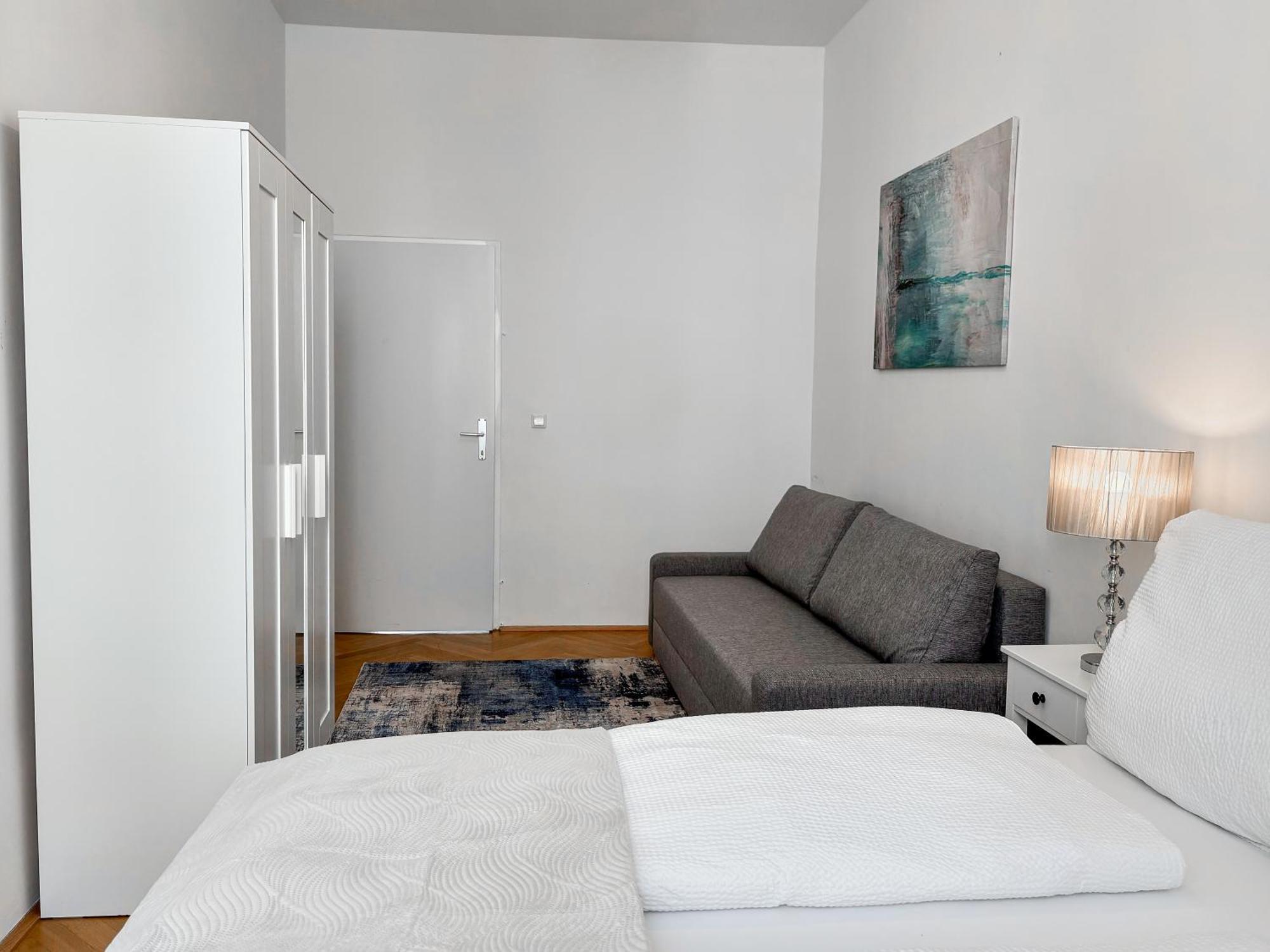 Stylish I 5 Minutes To U1 Reumannplatz I 15 Min To Center