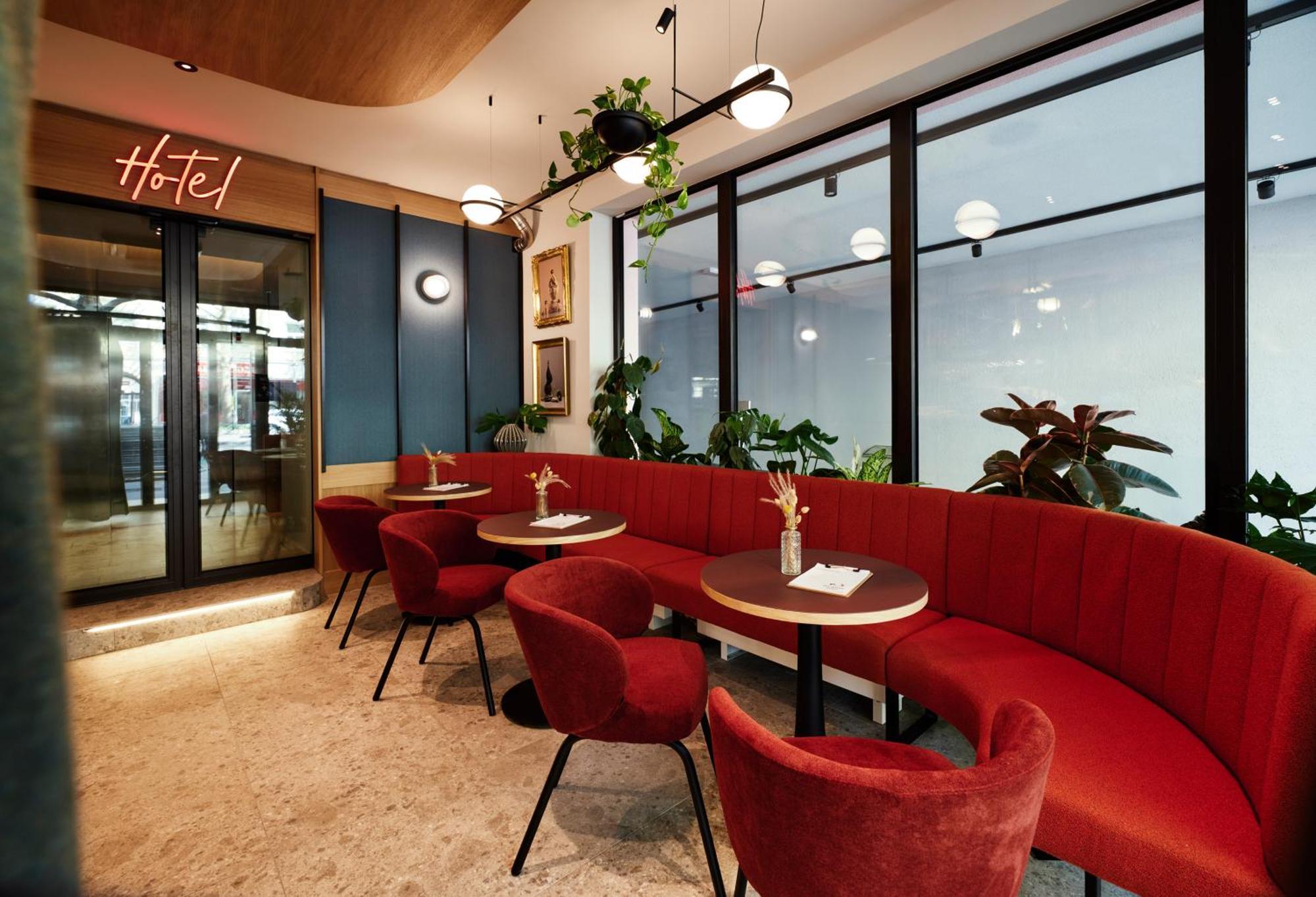 Hotel Henriette Stadthotel 4*