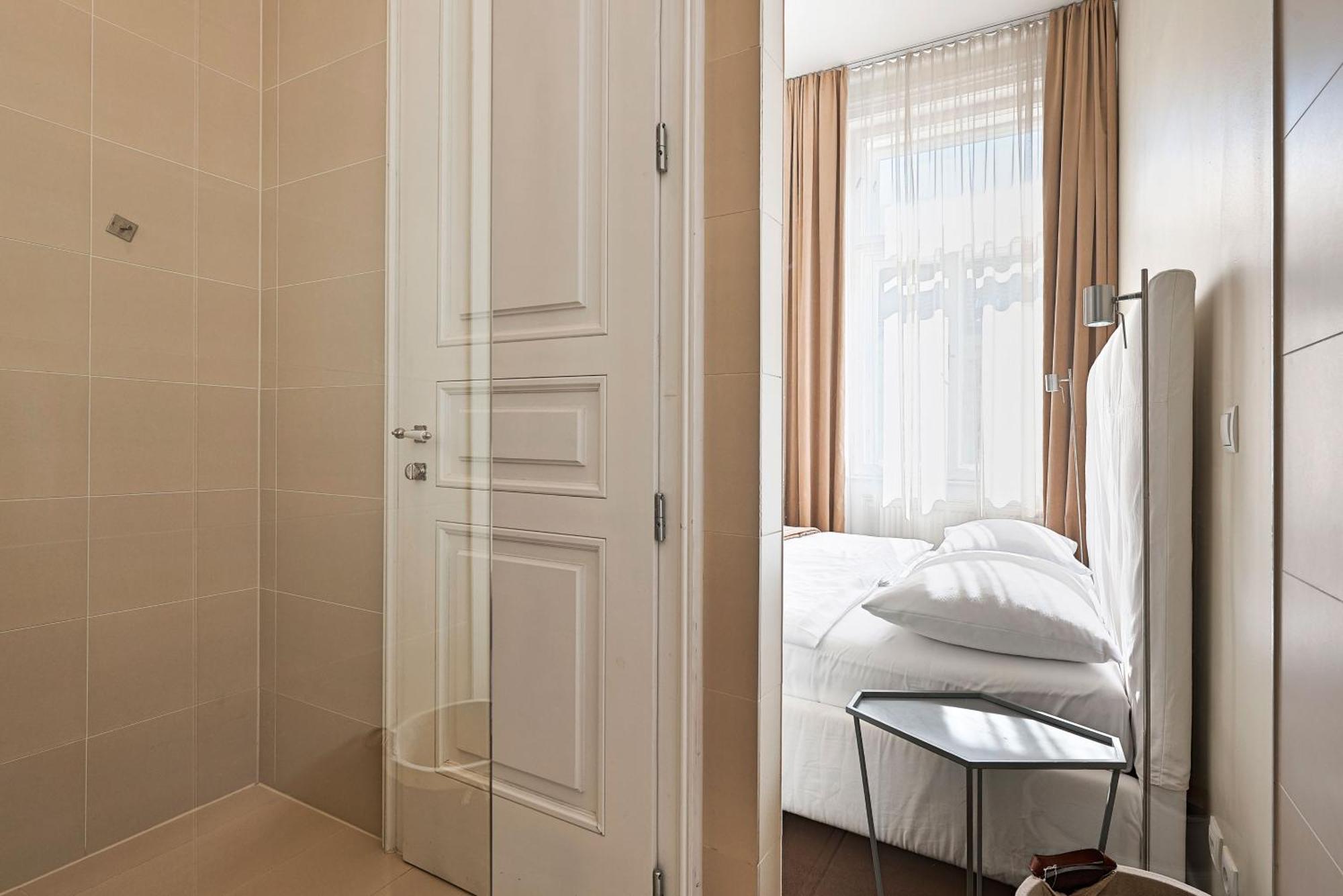 6 * Wien