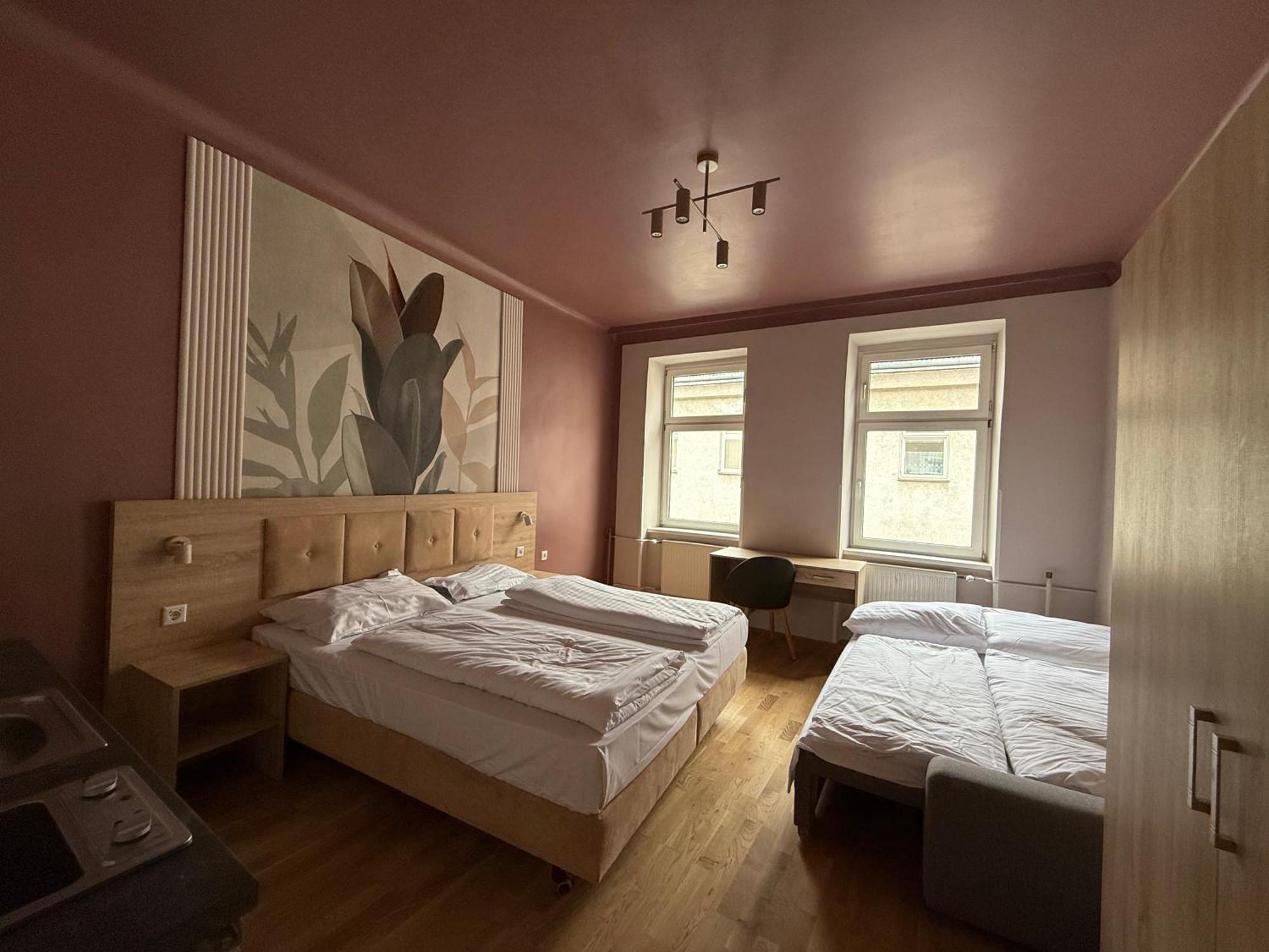 Dependance Rooms I 6 Mins To U6 Alser Strasse I Self Check In Apartment Vienna