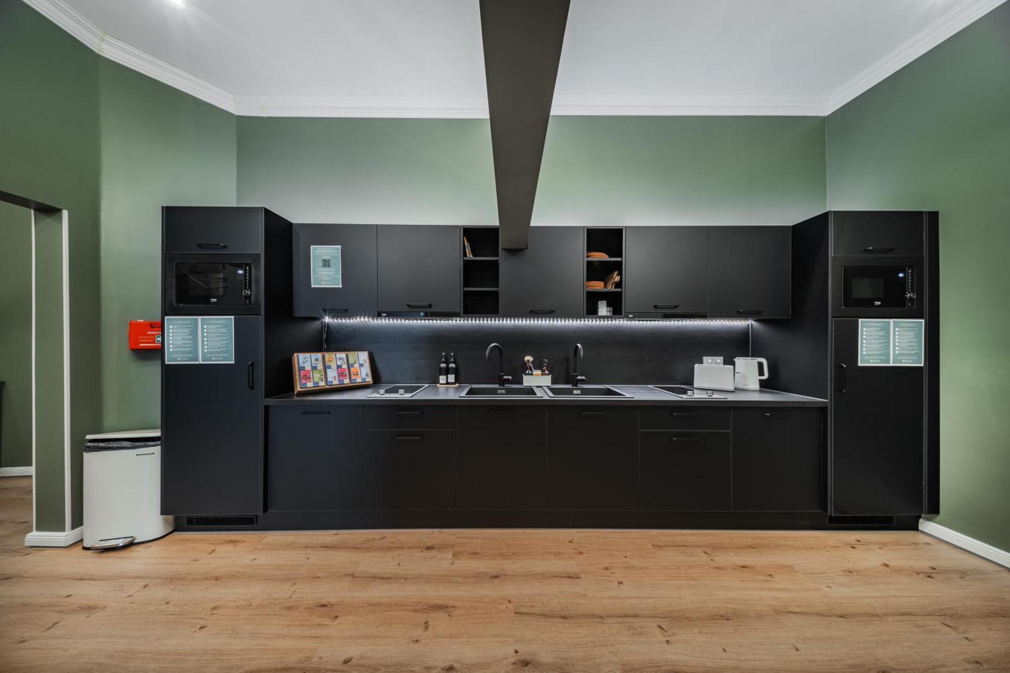 Hostel Home1 - District Twelve Boutique